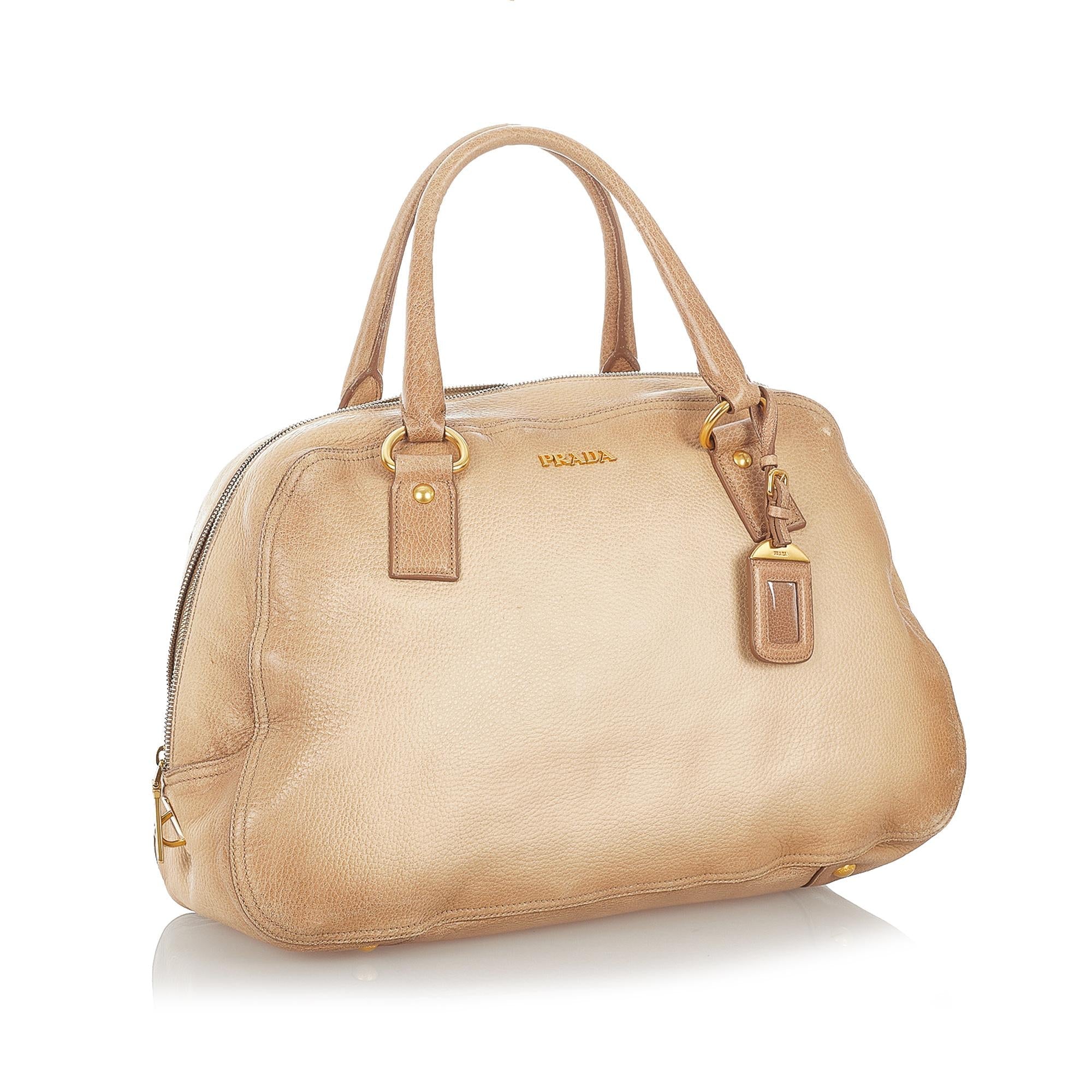 Prada Vitello Daino Handbag (SHG-26819)