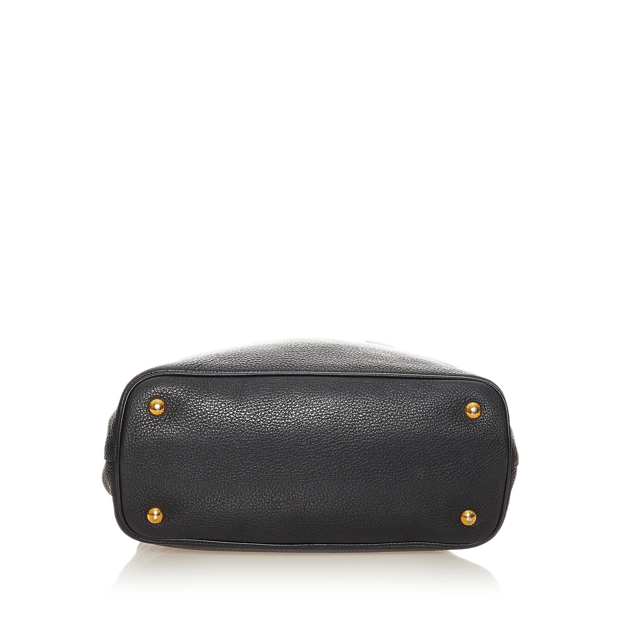 Prada Vitello Daino Handbag (SHG-27239)