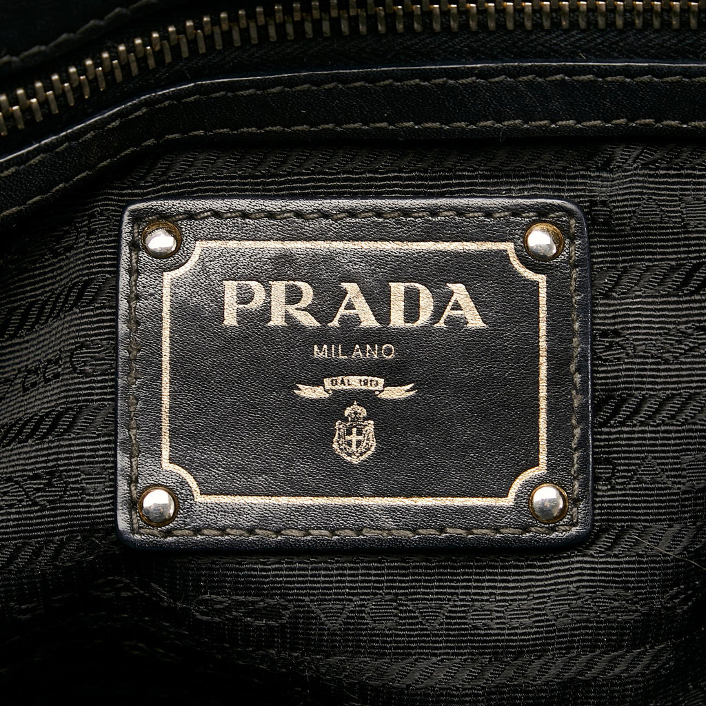 Prada Vitello Daino Satchel (SHG-27750)