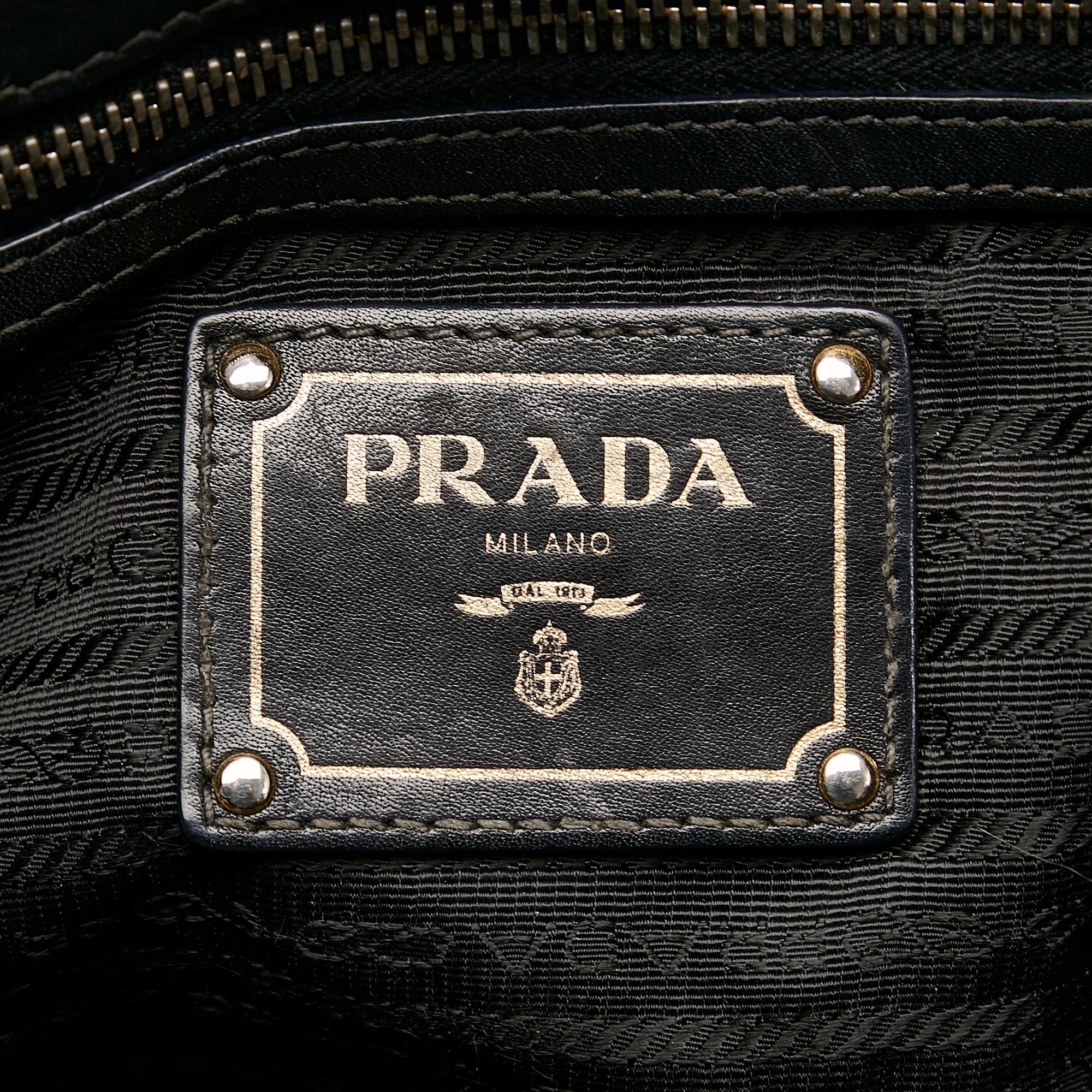 Prada Vitello Daino Satchel (SHG-27750)