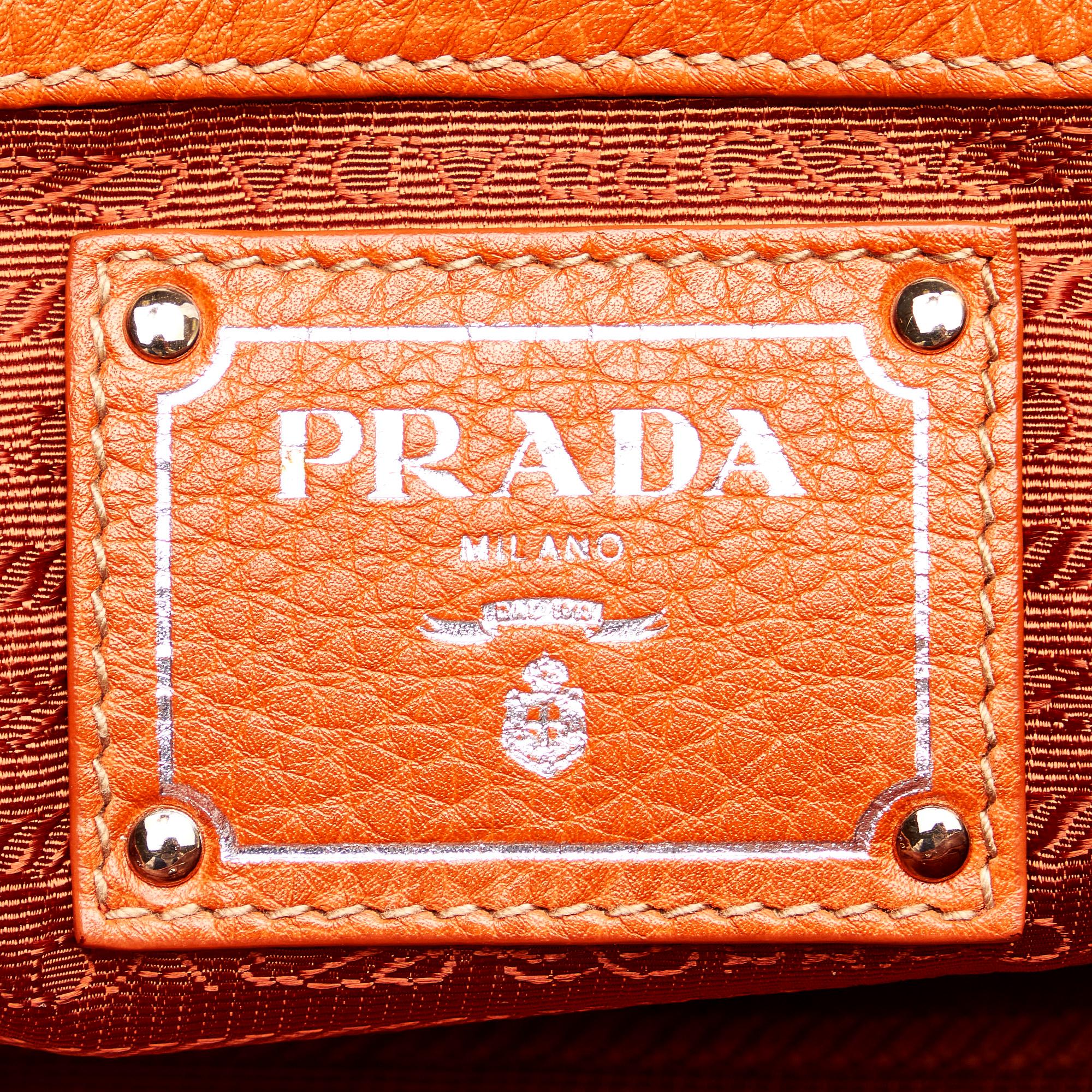 Prada Vitello Daino Satchel (SHG-27836)