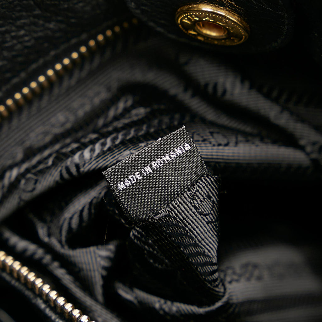 Prada Vitello Daino Satchel (SHG-28077)