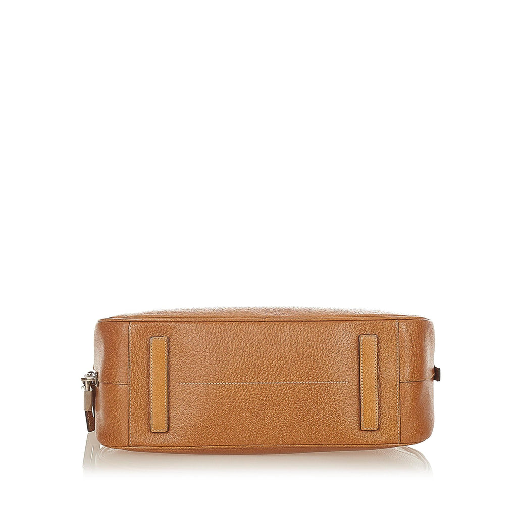 Prada Vitello Daino Shoulder Bag (SHG-24715)