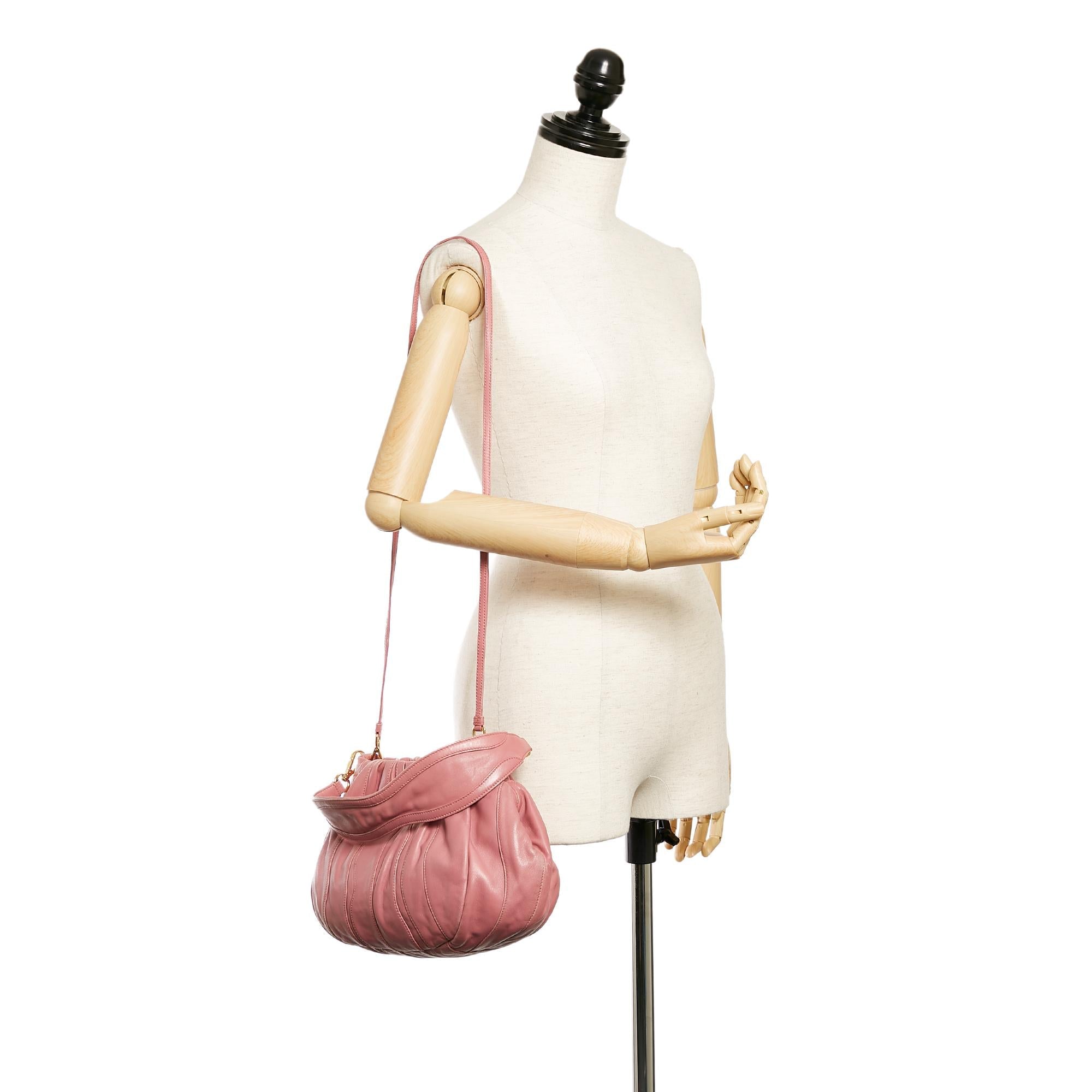Prada Vitello Daino Shoulder Bag (SHG-27305)