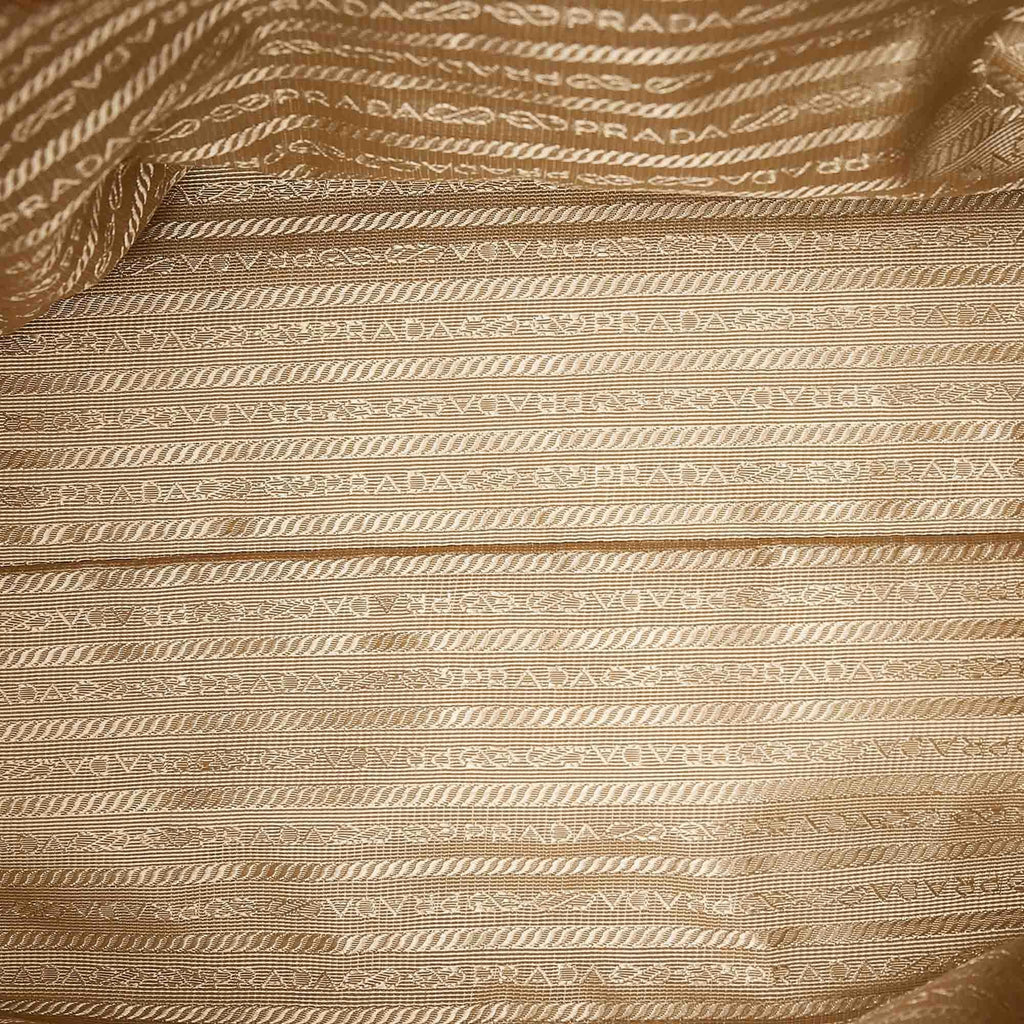 Prada Vitello Daino Tote Bag (SHG-22230)