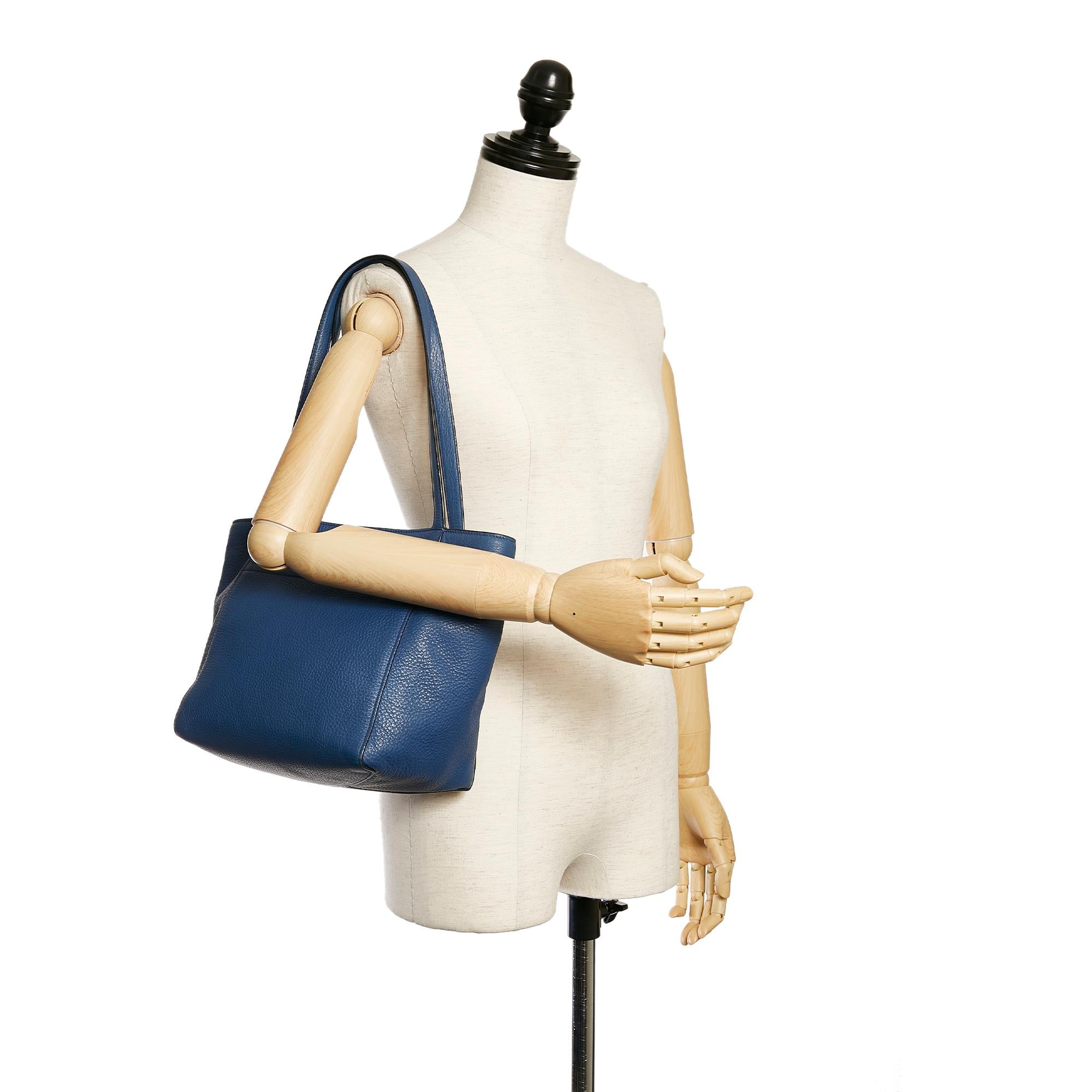 Prada Vitello Daino Tote Bag (SHG-28613)