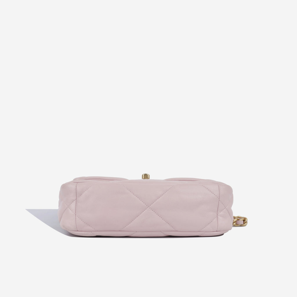 Chanel 19 - Small
