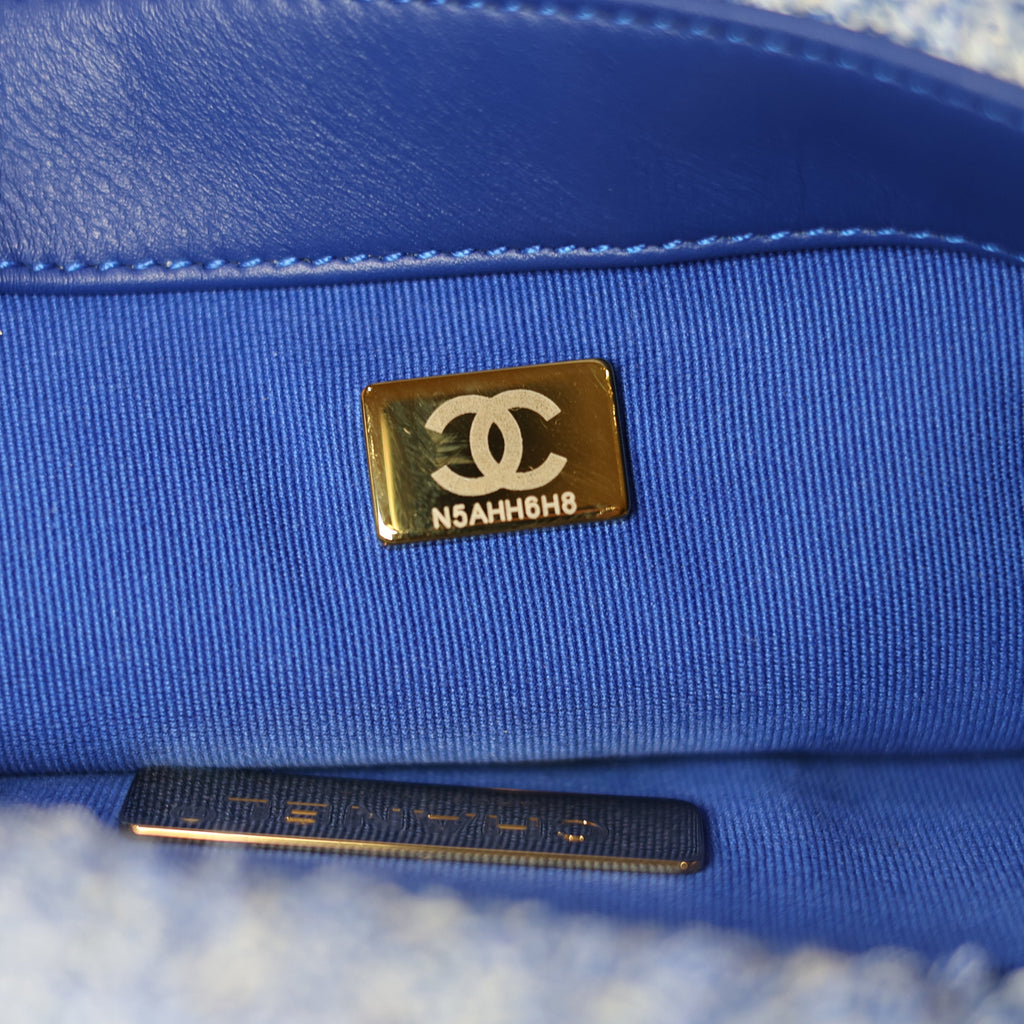 Chanel 19 - Small