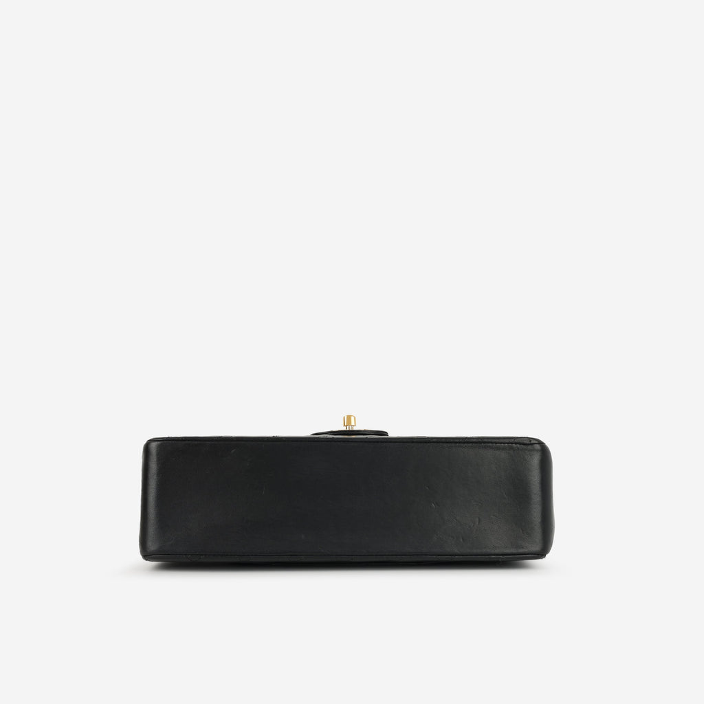 Chanel Vintage Medium Classic Flap
