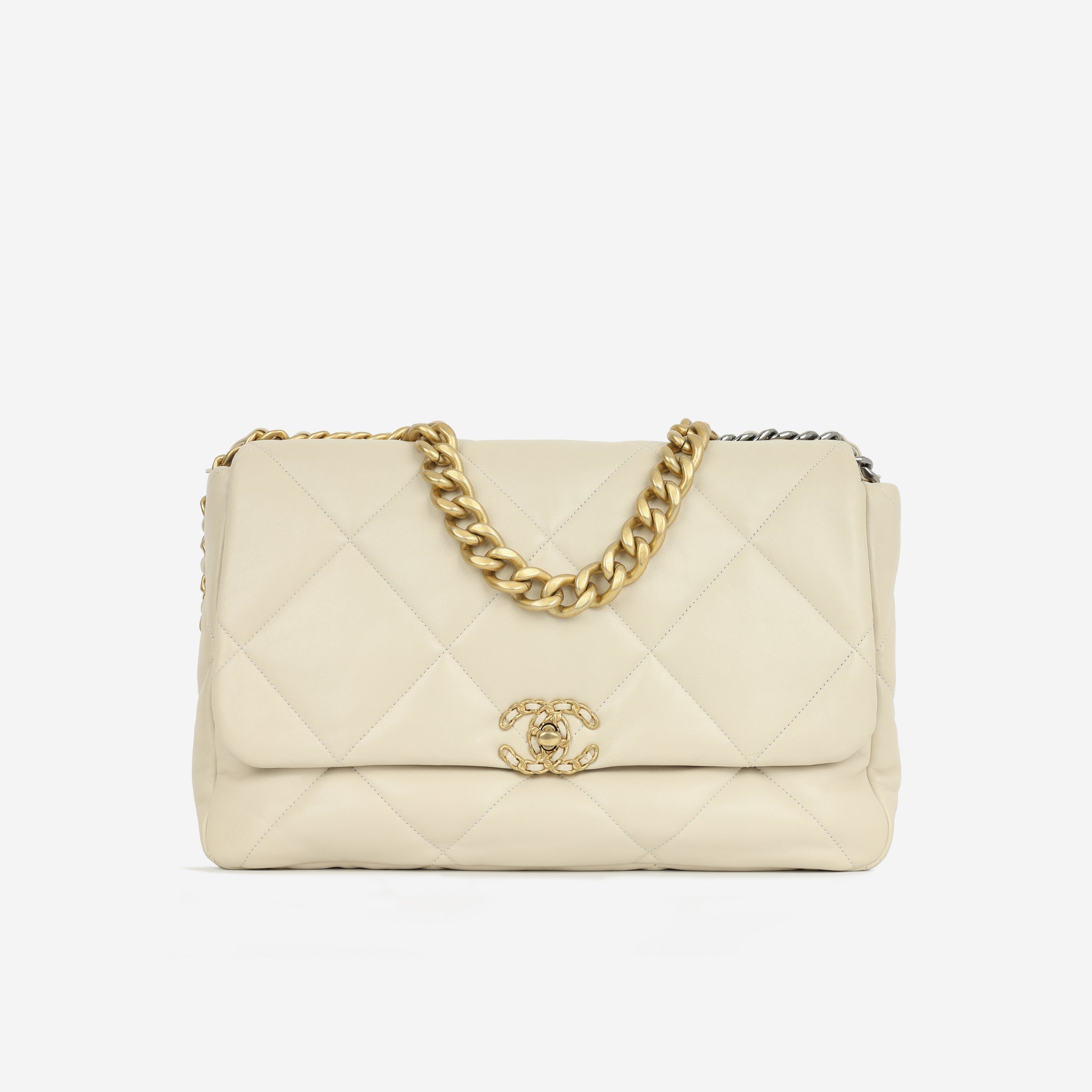 Chanel Maxi 19 Flap