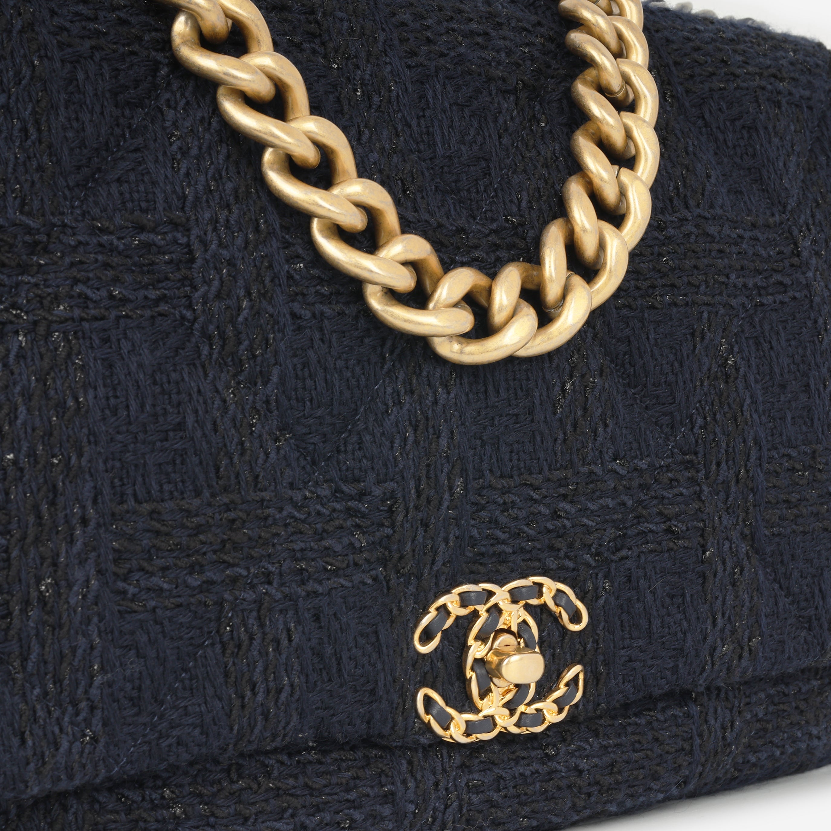 Chanel Maxi 19 Flap