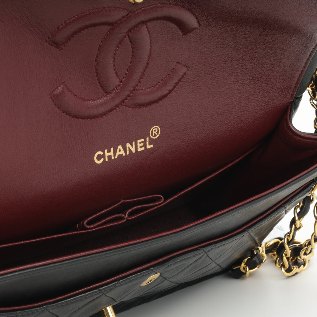 Chanel Vintage Medium Classic Flap
