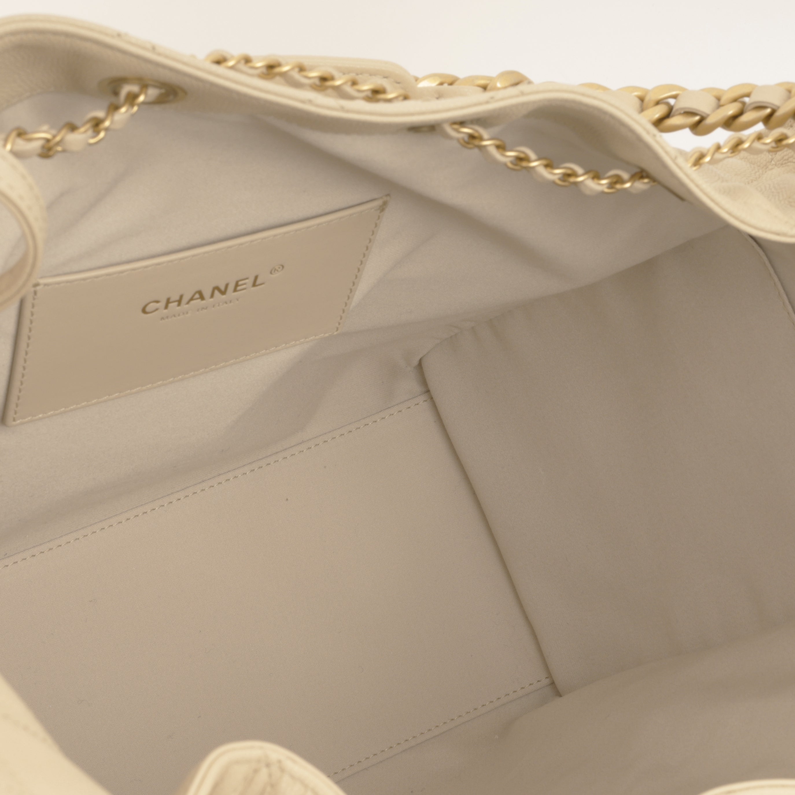 Chanel Medium 25 Hobo Bag