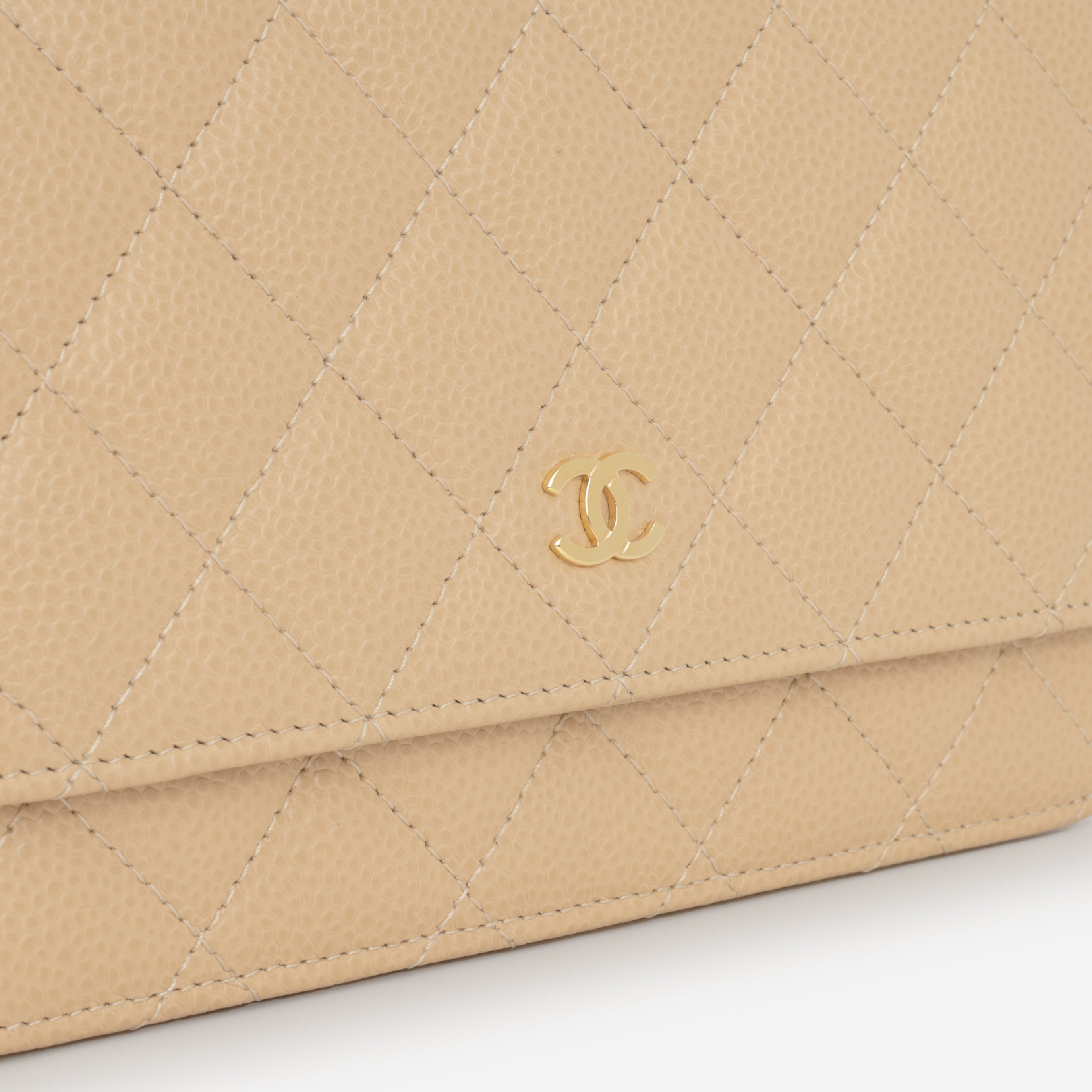Chanel Classic Wallet on Chain