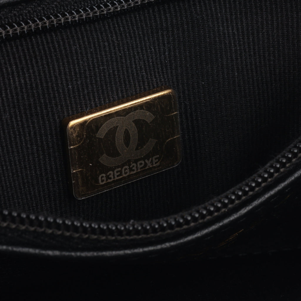 Chanel 25S Classic Flap Bag - Black Lambskin | Champagne Gold Hardware