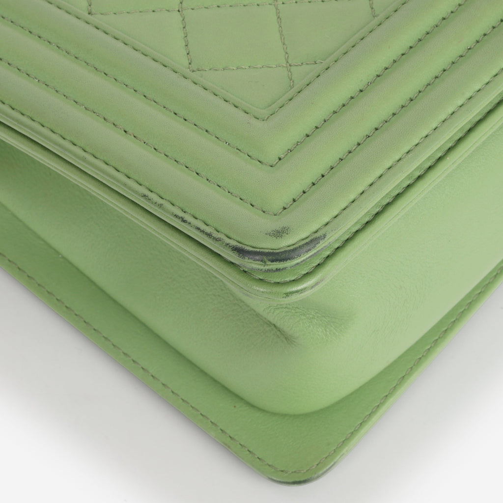 Chanel Old Medium Boy Bag - Green Quilted Lambskin | Champagne Gold Hardware
