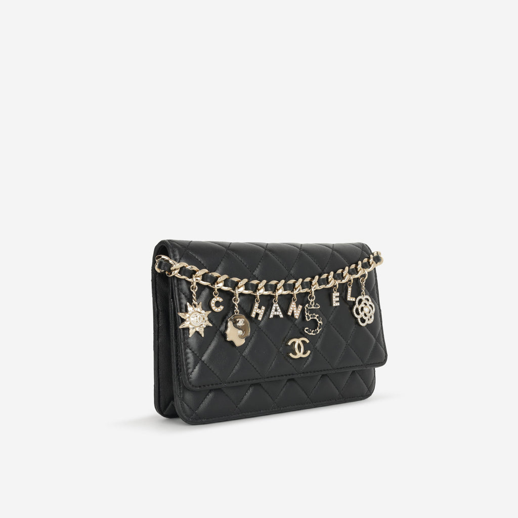 Chanel 21c Chanel Seasonal Wallet On Chain - Black Lambskin |  Champagne Gold Hardware