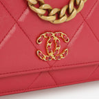 Chanel 19 Wallet on Chain - Raspberry Goatskin | Mixed Hardware
