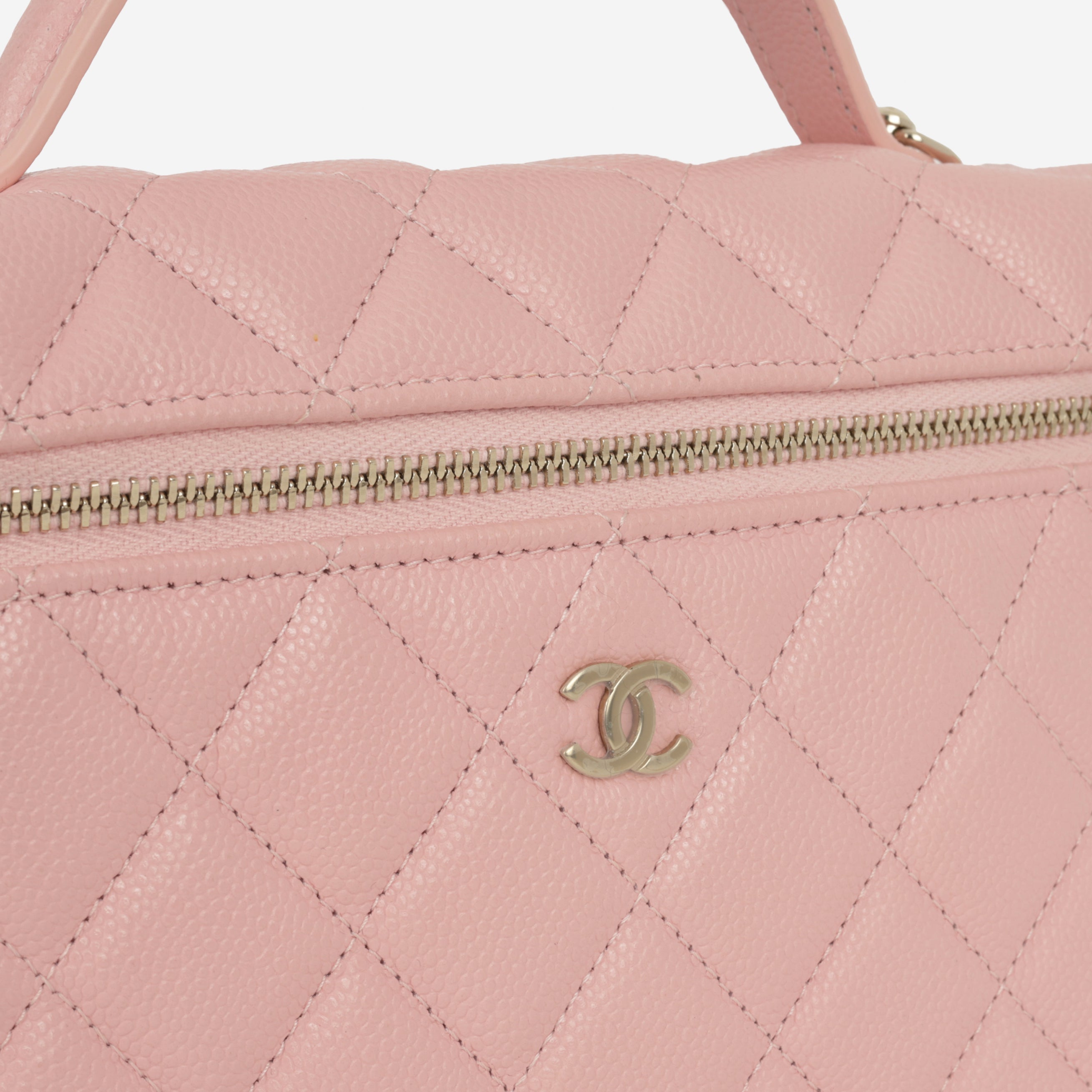 Chanel Vanity with Chain - Pink Caviar | Champagne Gold Hardware