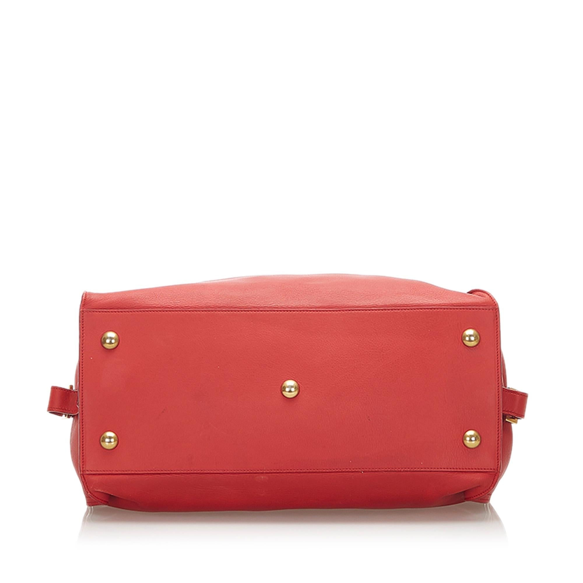 Saint Laurent Cabas Chyc Leather Handbag (SHG-20327)