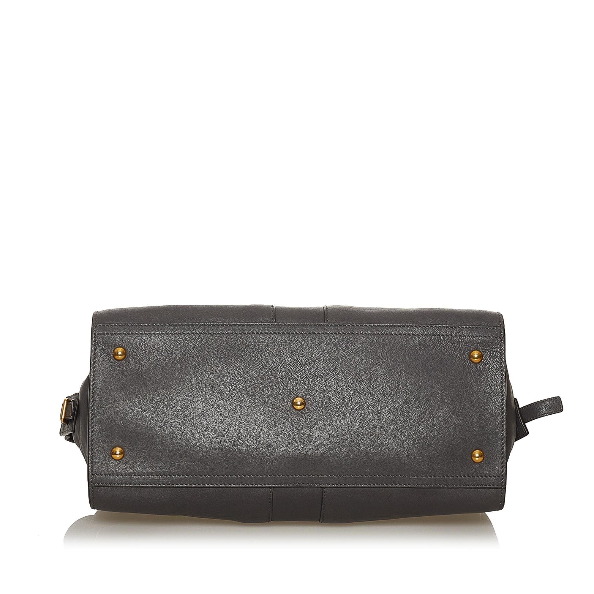 Saint Laurent Cabas Chyc Ligne Leather Handbag (SHG-29293)