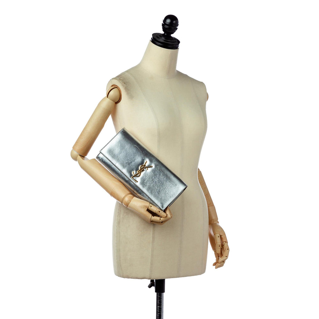 Saint Laurent Cassandre Leather Clutch (SHG-24788)