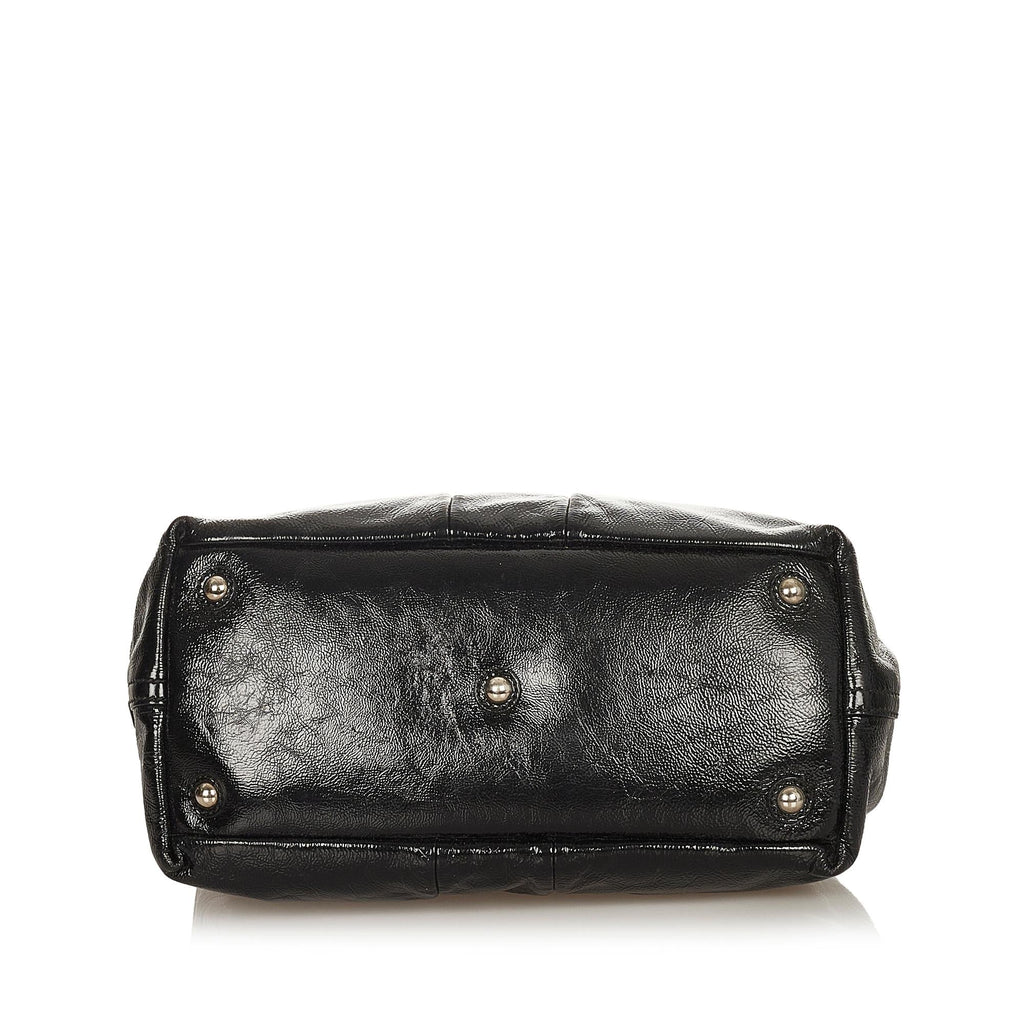 Saint Laurent Easy Patent Leather Handbag (SHG-25054)