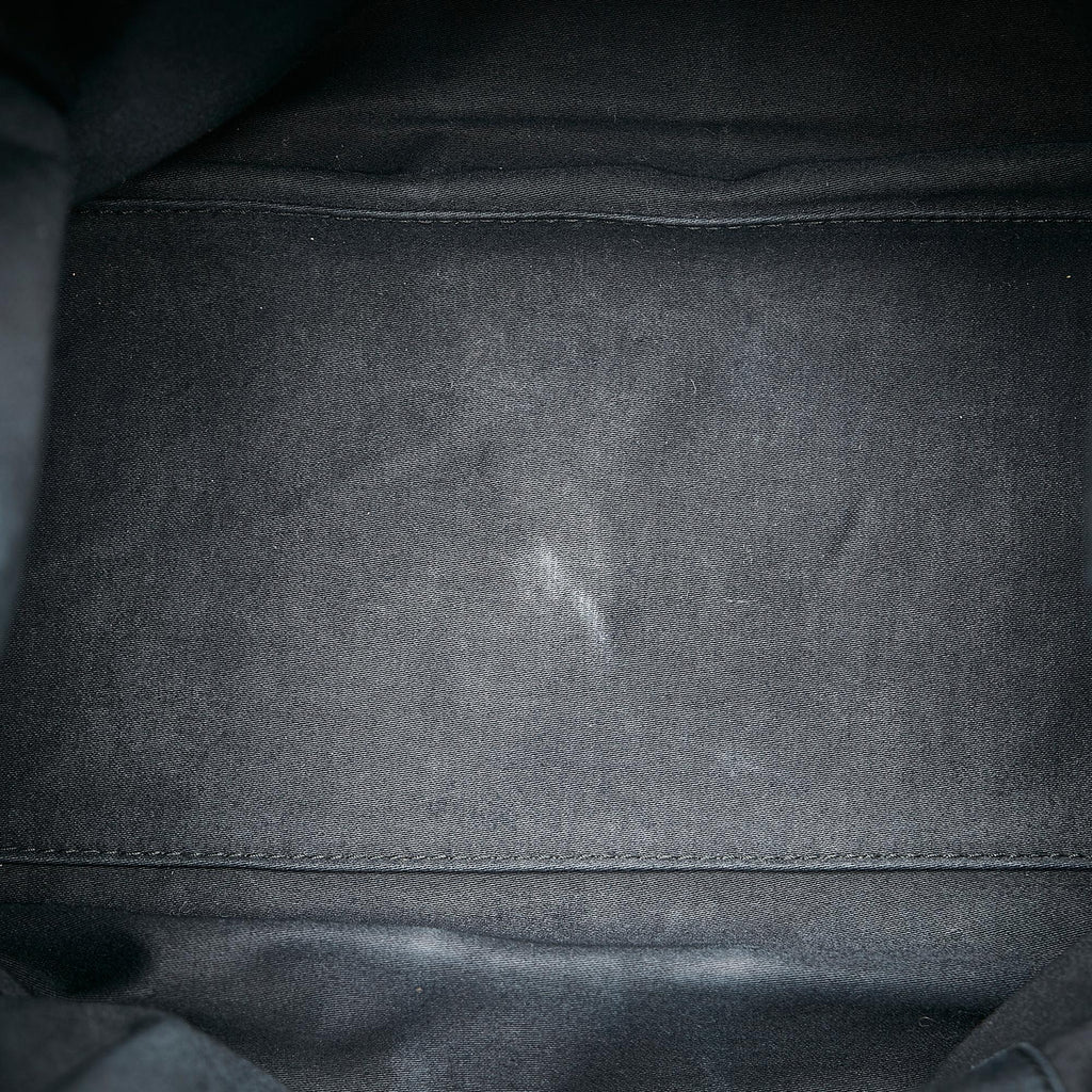 Saint Laurent Easy Patent Leather Handbag (SHG-25054)