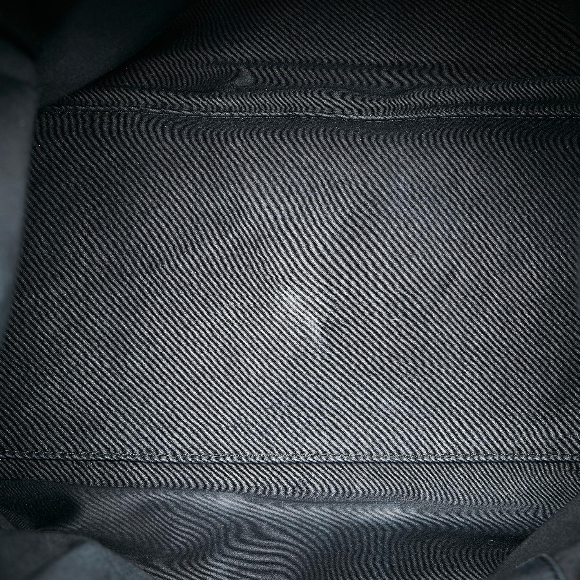 Saint Laurent Easy Patent Leather Handbag (SHG-25054)