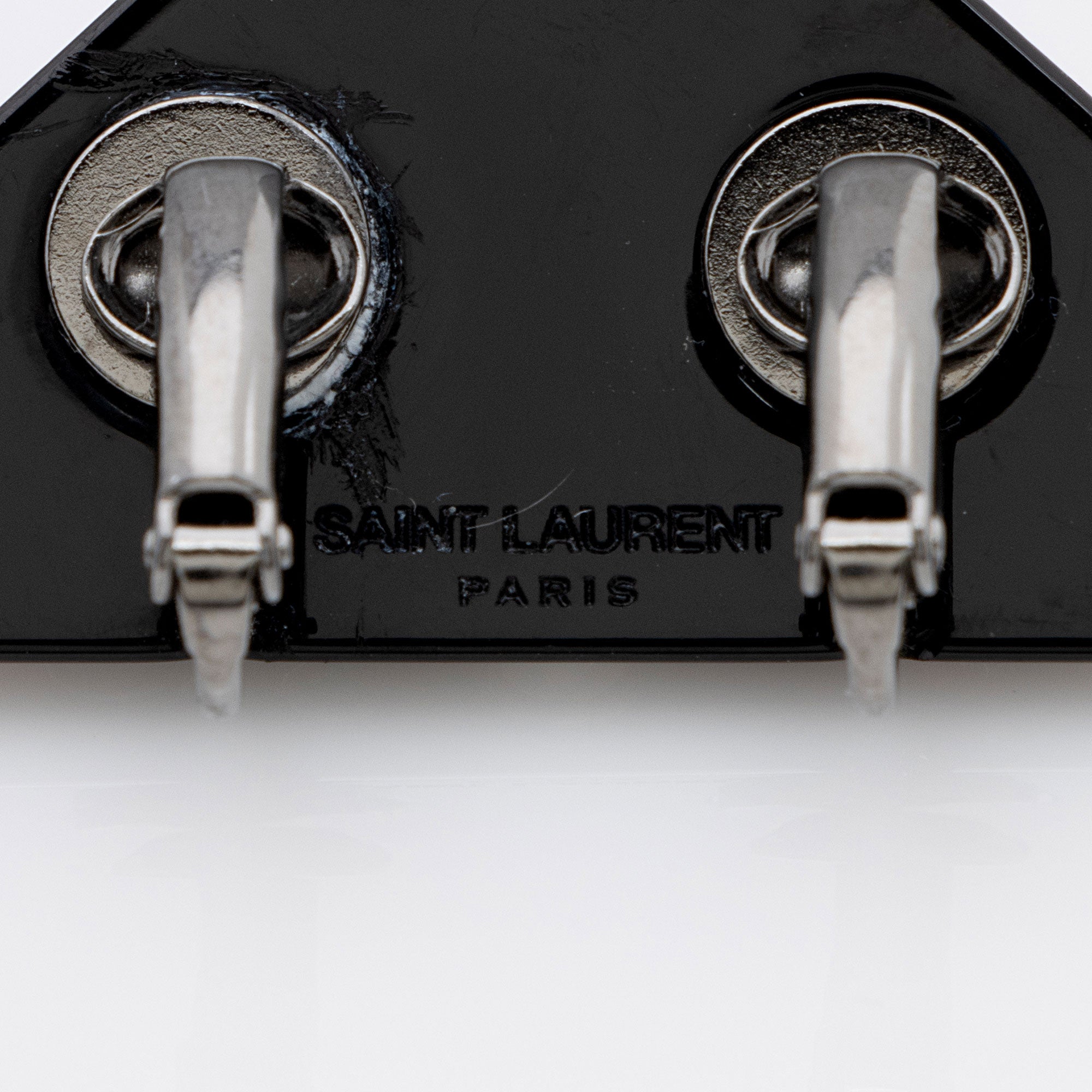 Saint Laurent Gem 80's Triangle Clip On Earrings (SHF-DiEtIv)