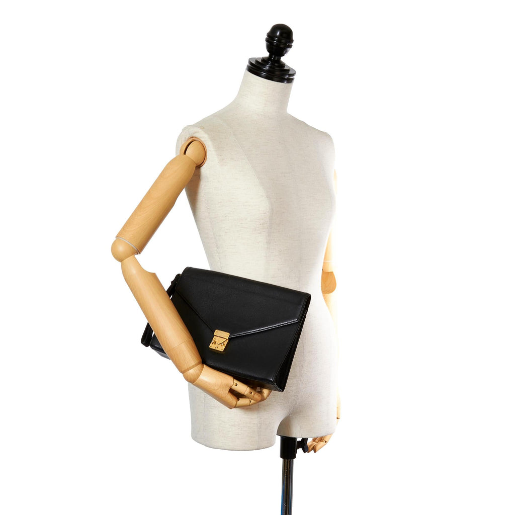 Saint Laurent Leather Clutch Bag (SHG-31556)