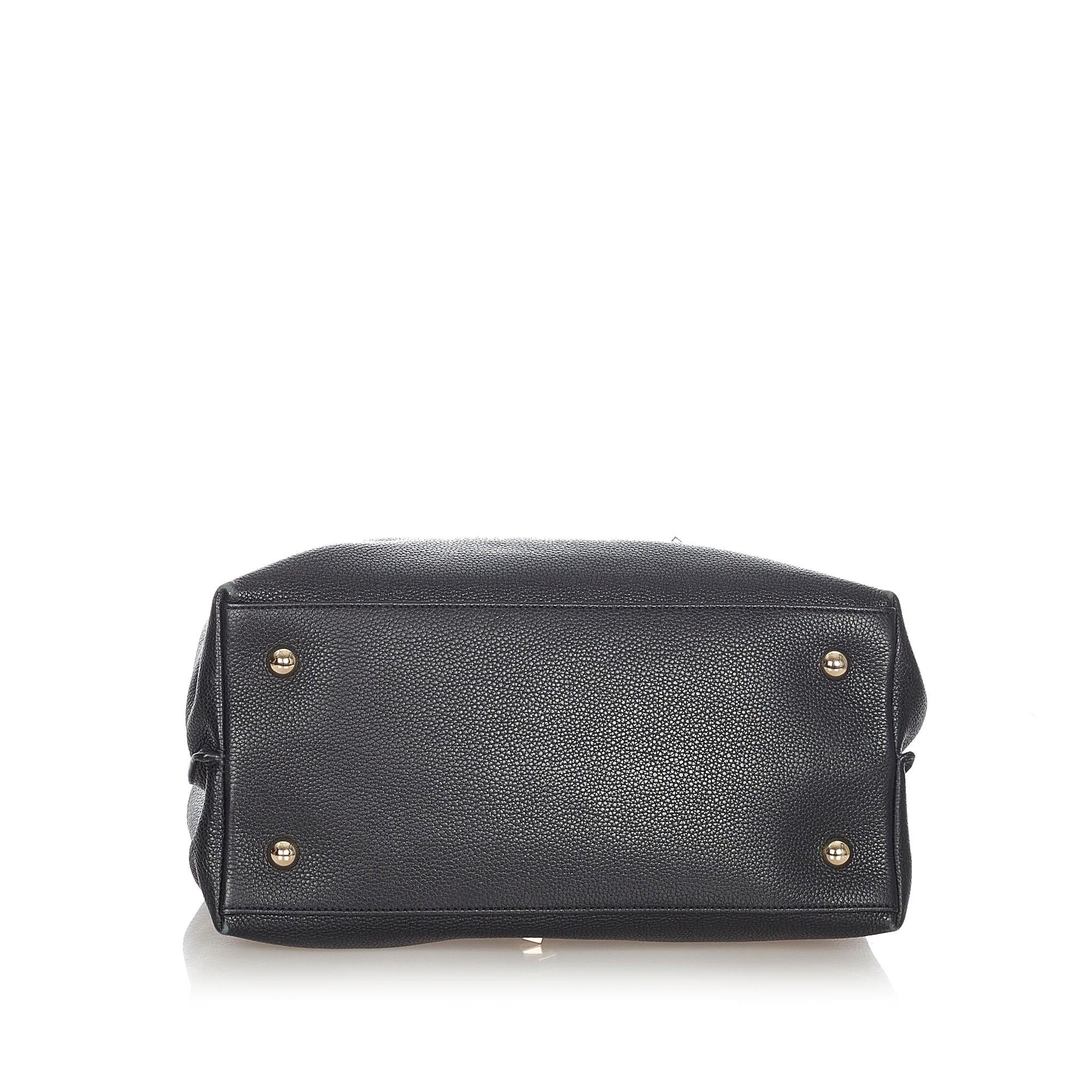 Saint Laurent Leather Drawstring Bucket Bag (SHG-22917)