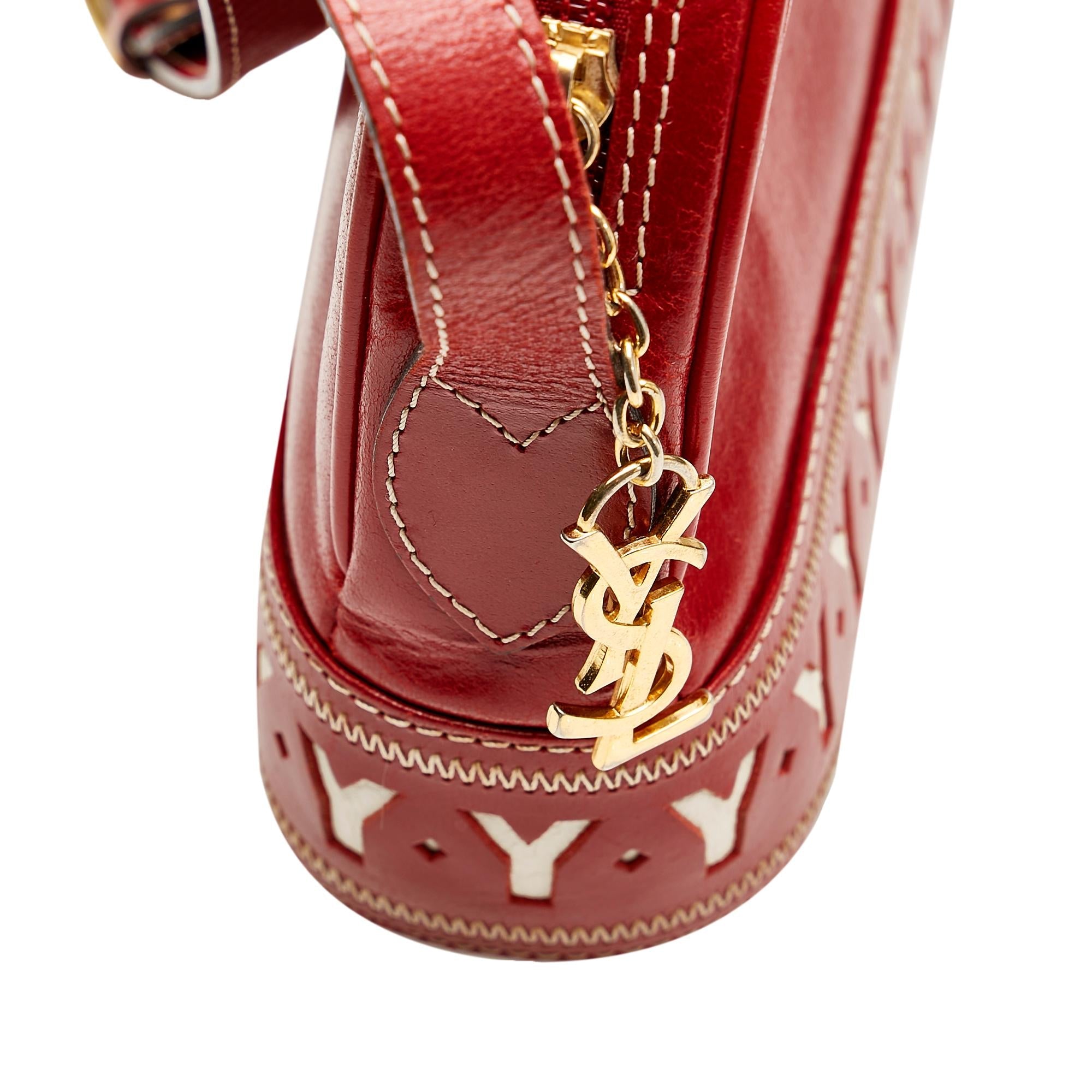 Saint Laurent Leather Shoulder Bag (SHG-27392)