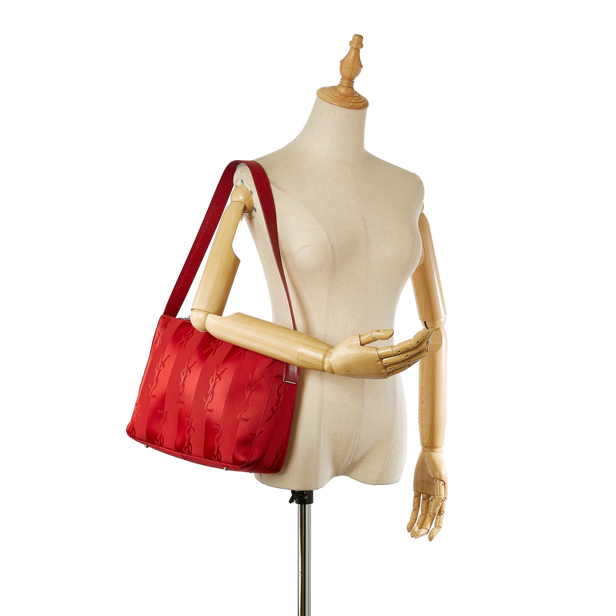 Saint Laurent Monogram Nylon Shoulder Bag (SHG-23833)
