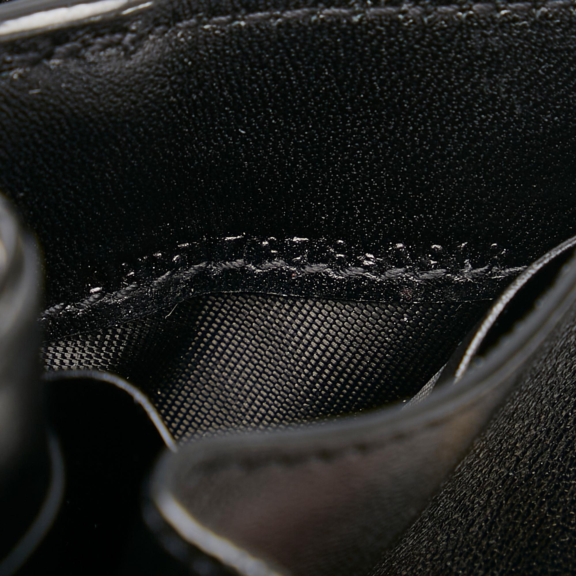 Saint Laurent Patent Leather Small Wallet (SHG-28917)