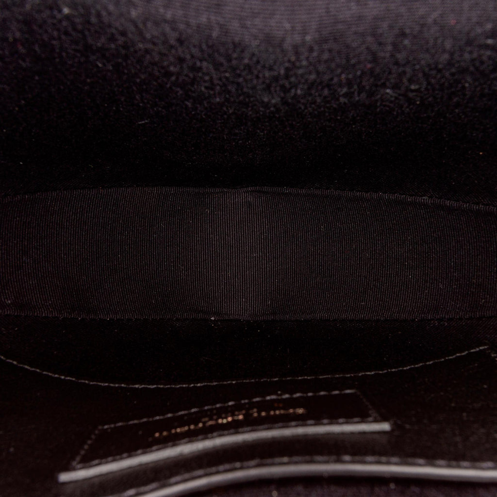 Saint Laurent Sac Coeur Handbag (SHG-27083)