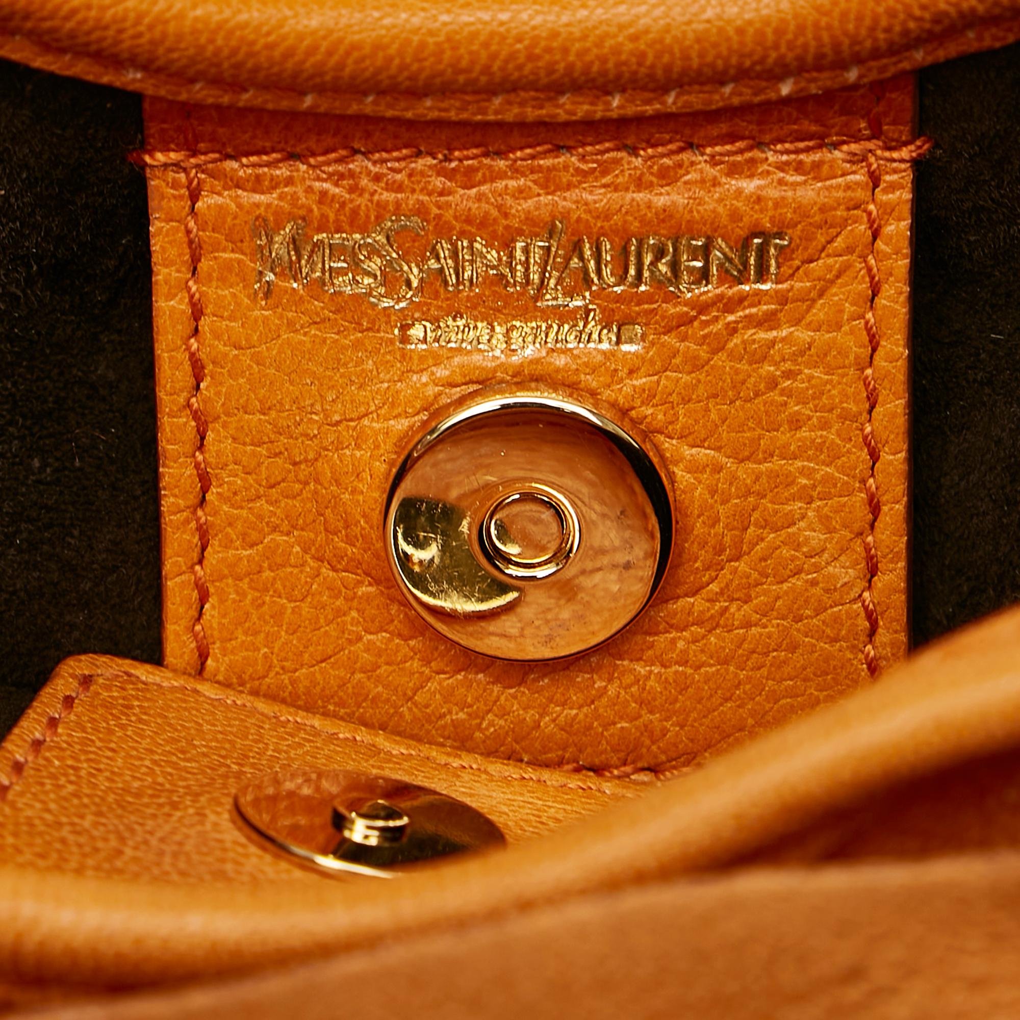 Saint Laurent Saint Tropez Leather Shoulder Bag (SHG-24813)