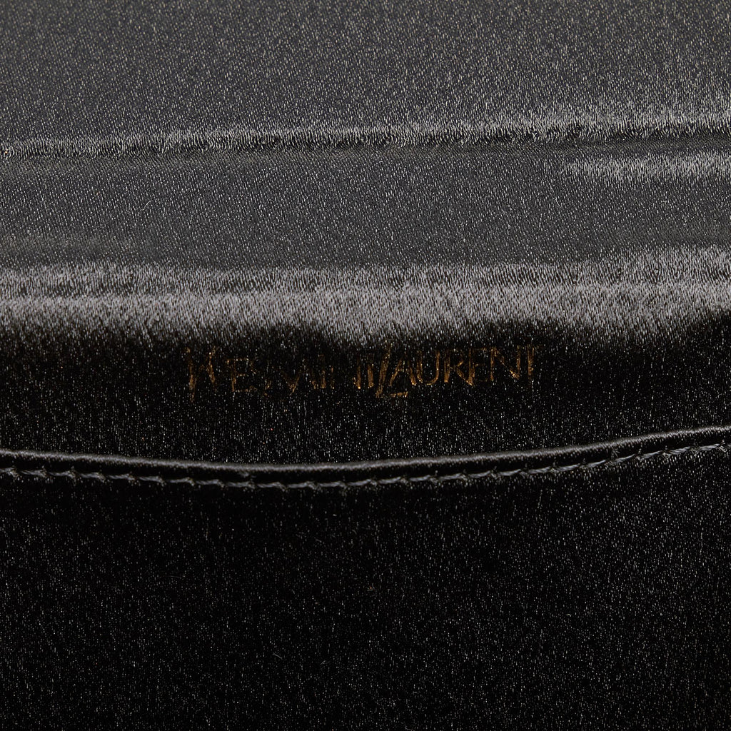 Saint Laurent Satin Clutch Bag (SHG-25250)