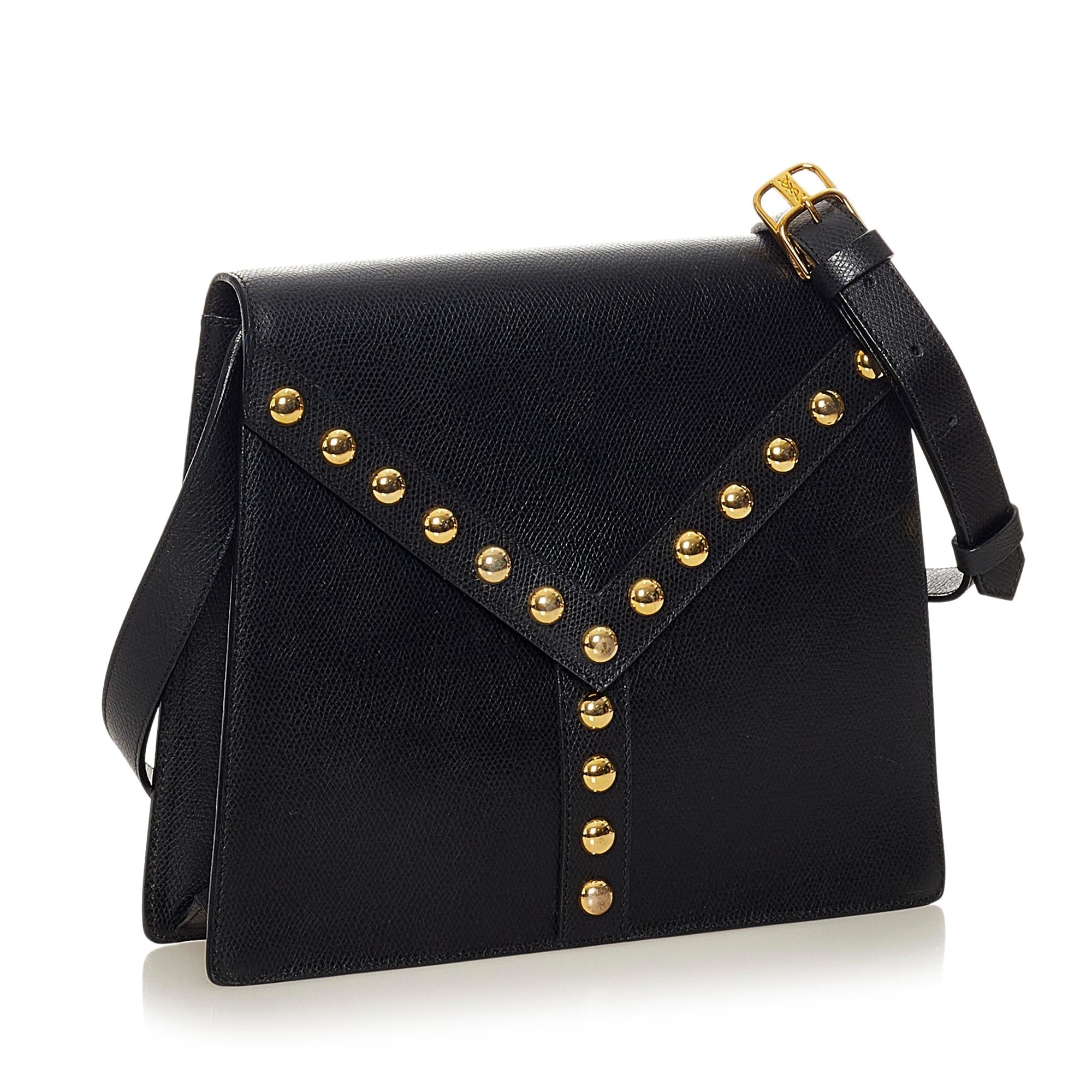 Saint Laurent Studded Leather Crossbody Bag (SHG-27910)