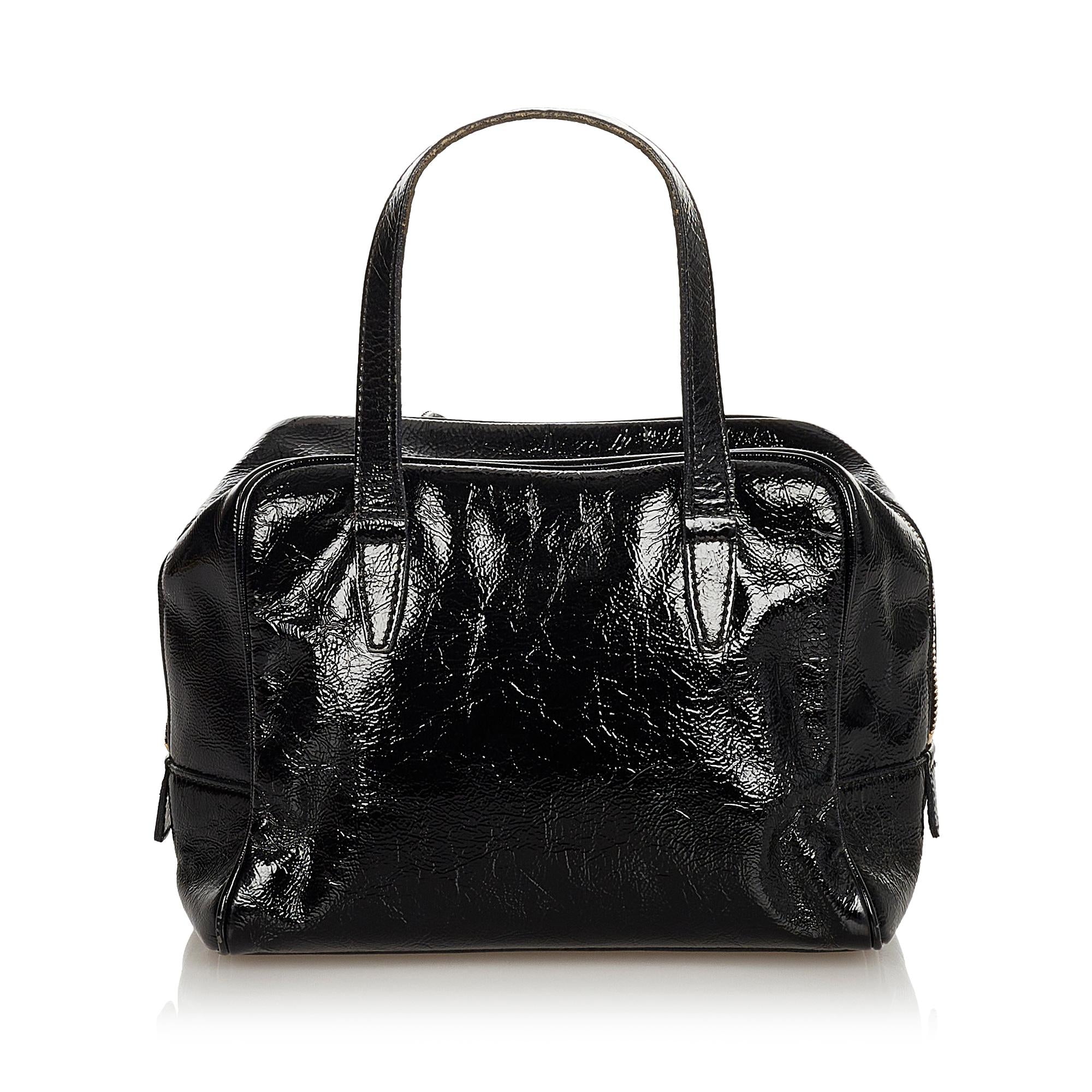 Saint Laurent Y Mail Patent Leather Handbag (SHG-25706)
