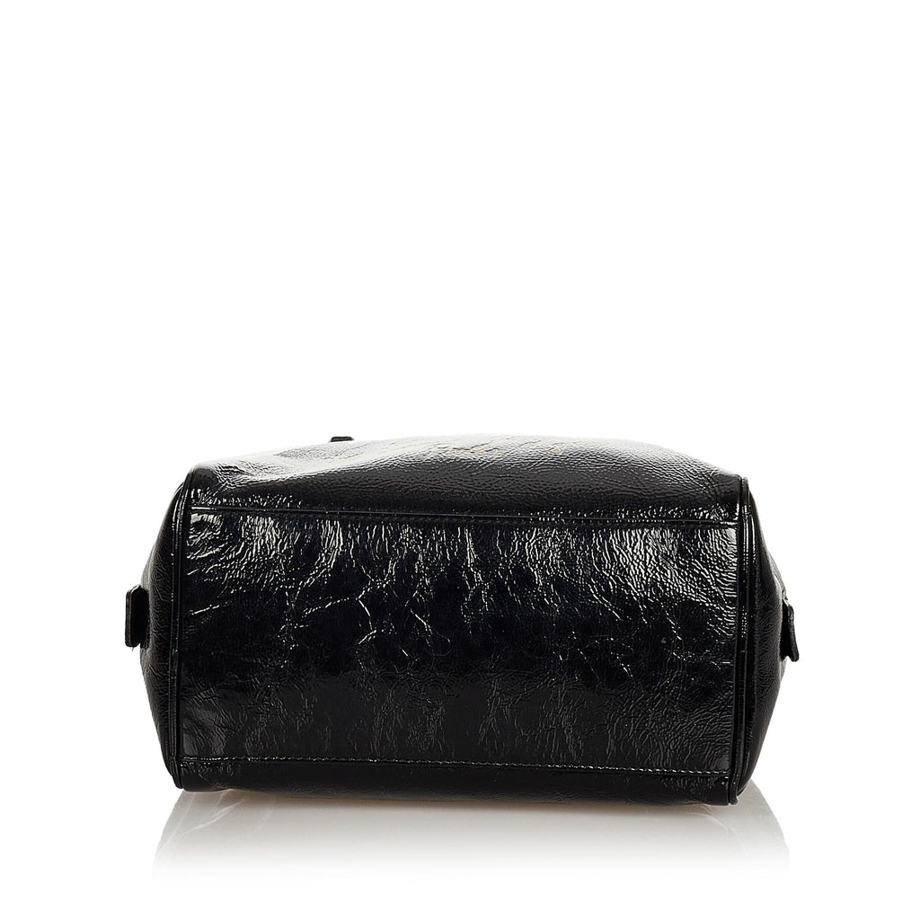 Saint Laurent Y Mail Patent Leather Handbag (SHG-25706)
