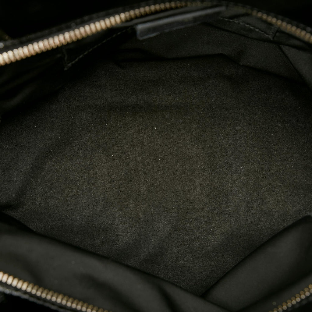 Saint Laurent Y Mail Patent Leather Handbag (SHG-25706)