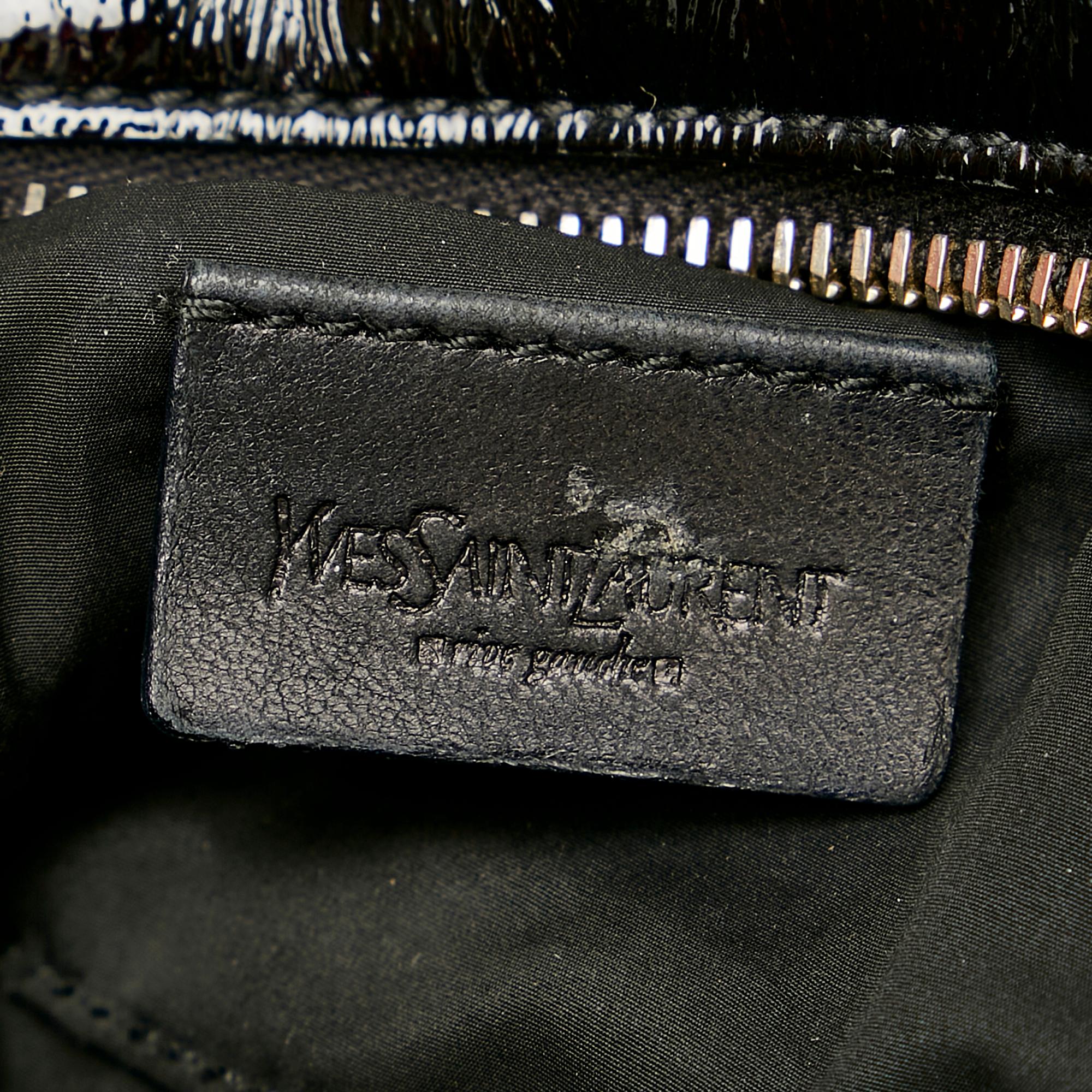 Saint Laurent Y Mail Patent Leather Handbag (SHG-25706)