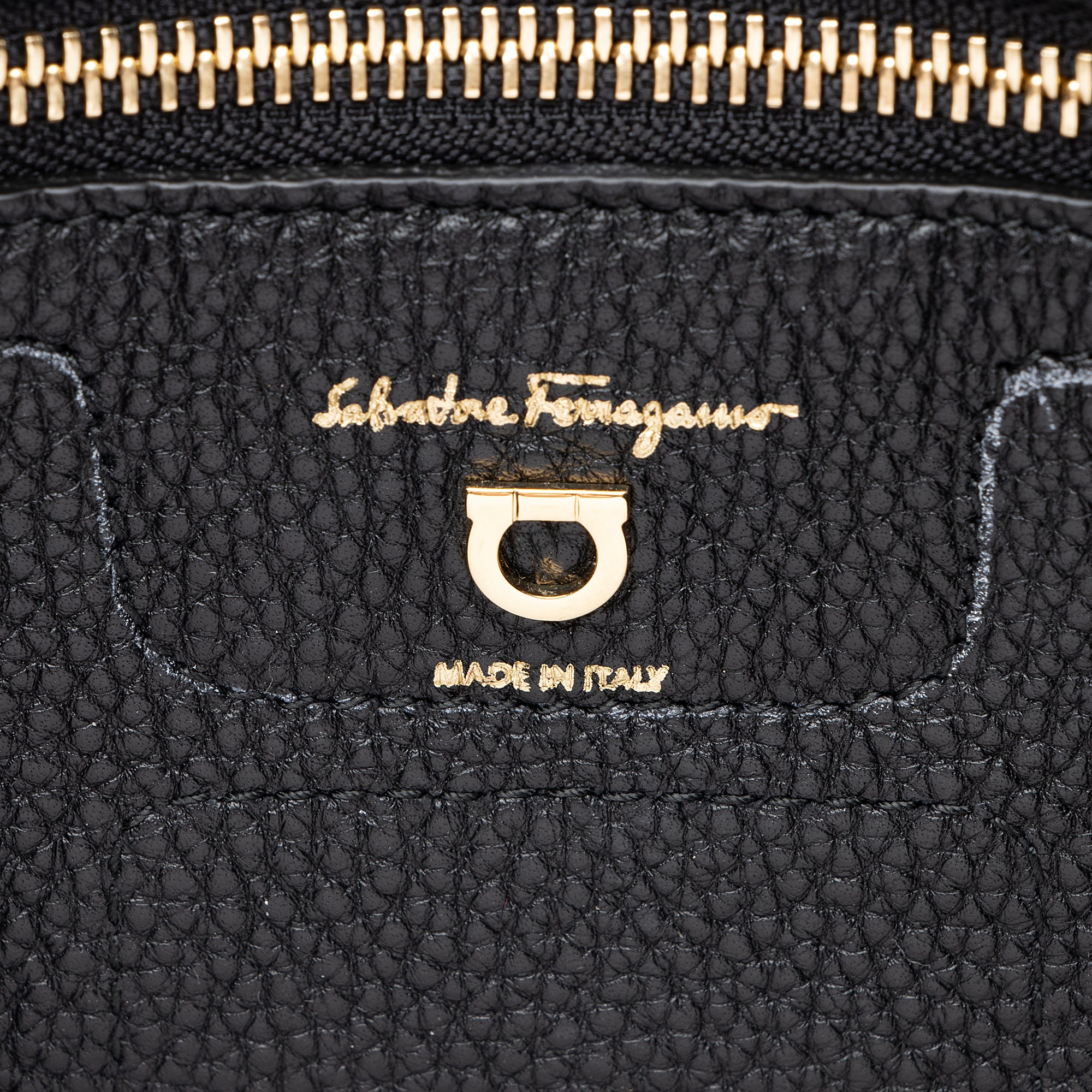 Salvatore Ferragamo Calfskin Amy Mini Tote (SHF-22524)