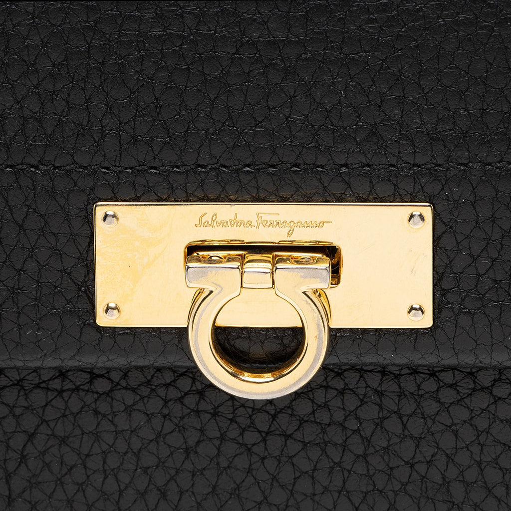 Salvatore Ferragamo Calfskin Gancini Continental Wallet (SHF-raZTbM)