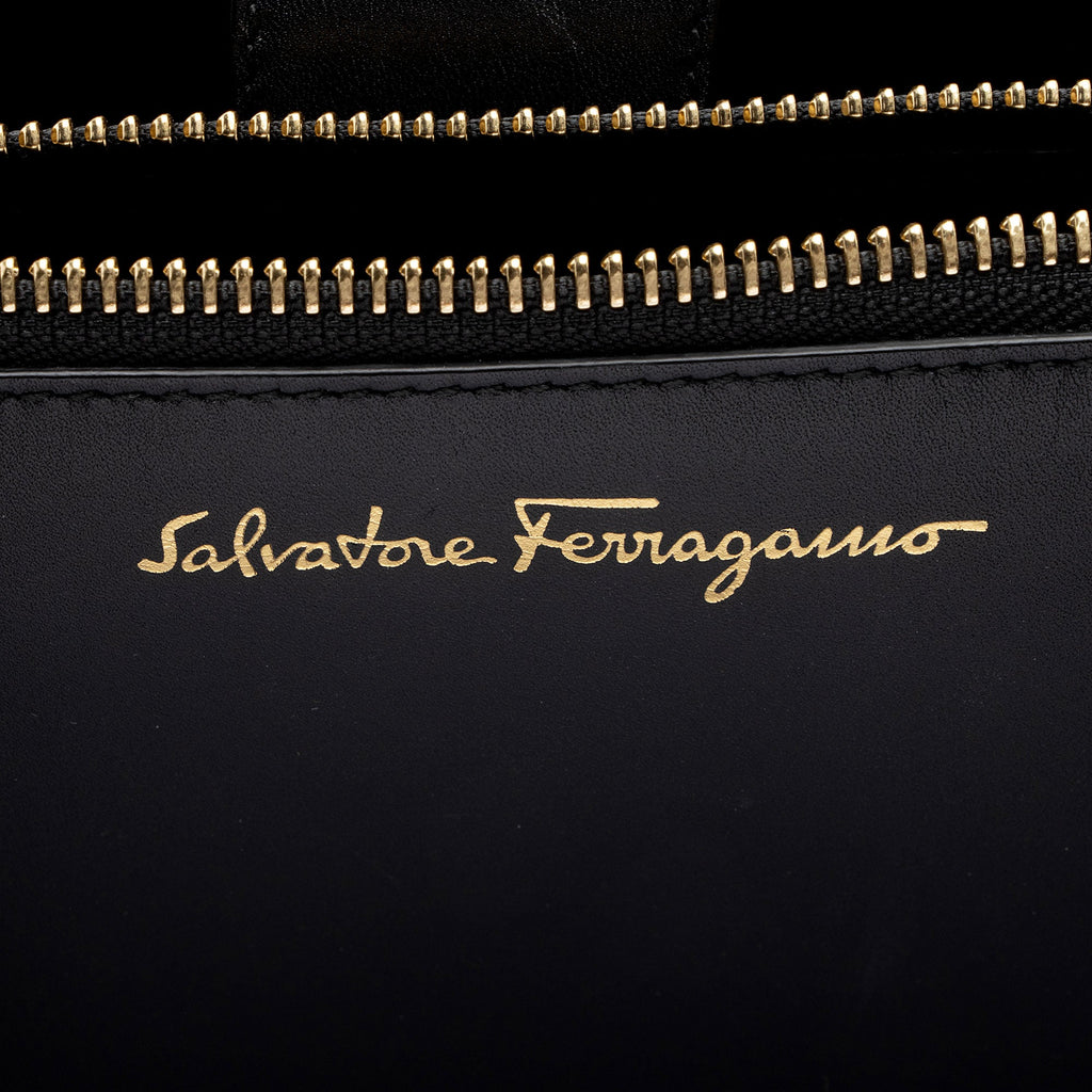 Salvatore Ferragamo Calfskin Gancini Lock Marlene Medium Tote (SHF-UREkYB)