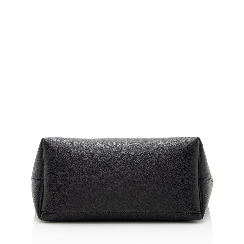 Salvatore Ferragamo Calfskin Gancini Tote (SHF-21196)