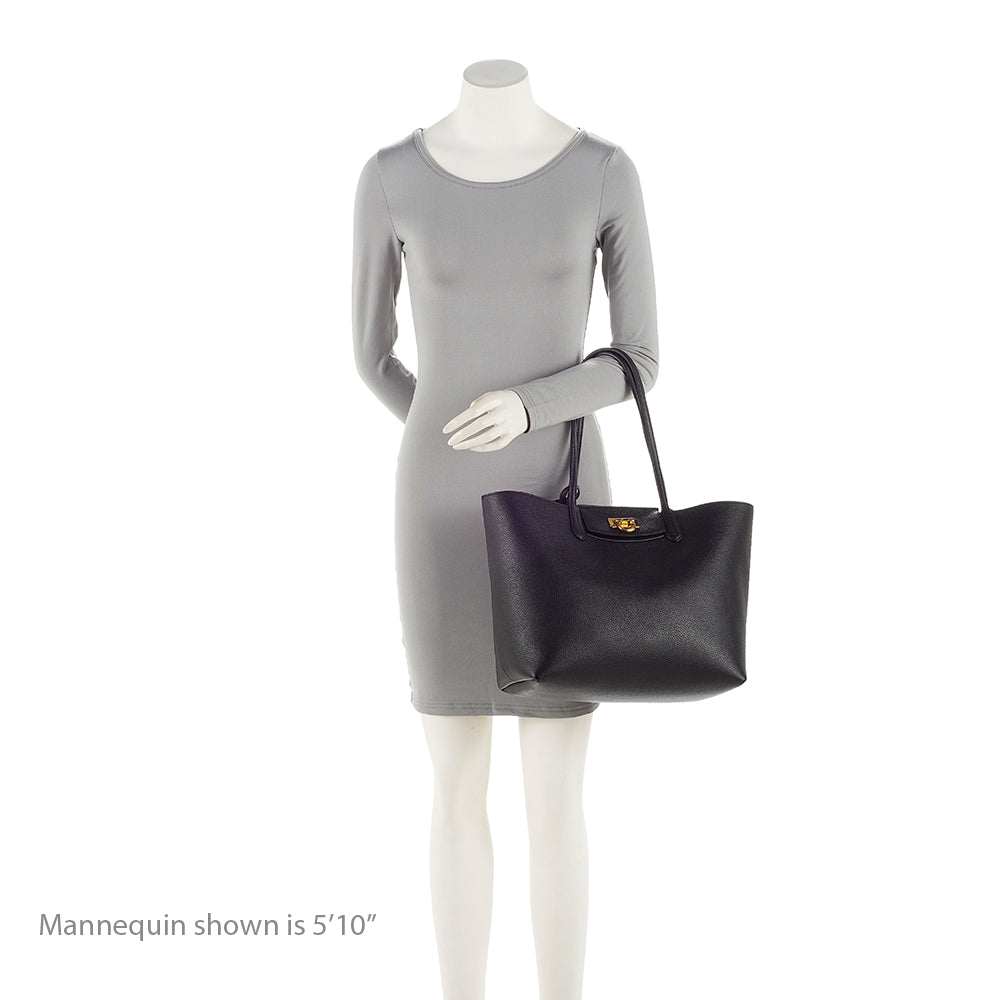 Salvatore Ferragamo Calfskin Gancini Tote (SHF-21196)