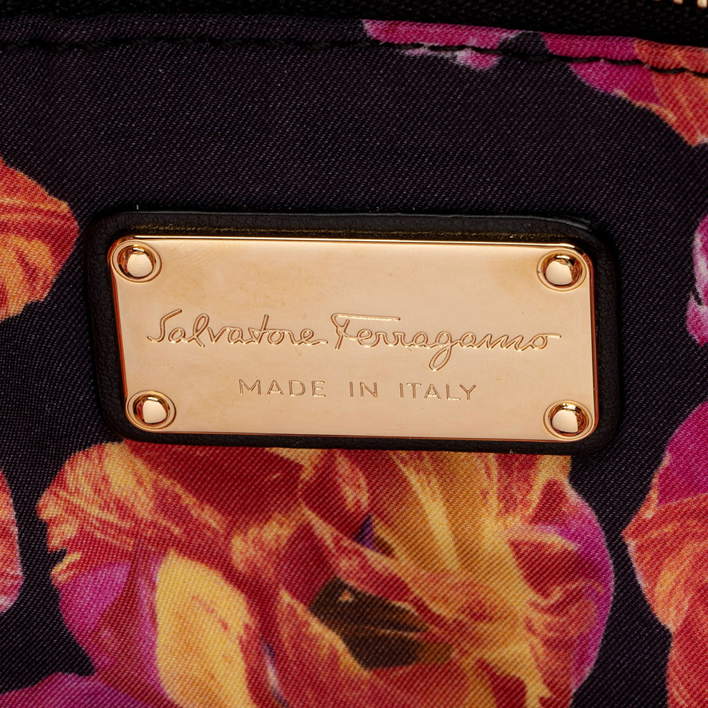 Salvatore Ferragamo Calfskin Scarlet Tote (SHF-qRHgMd)