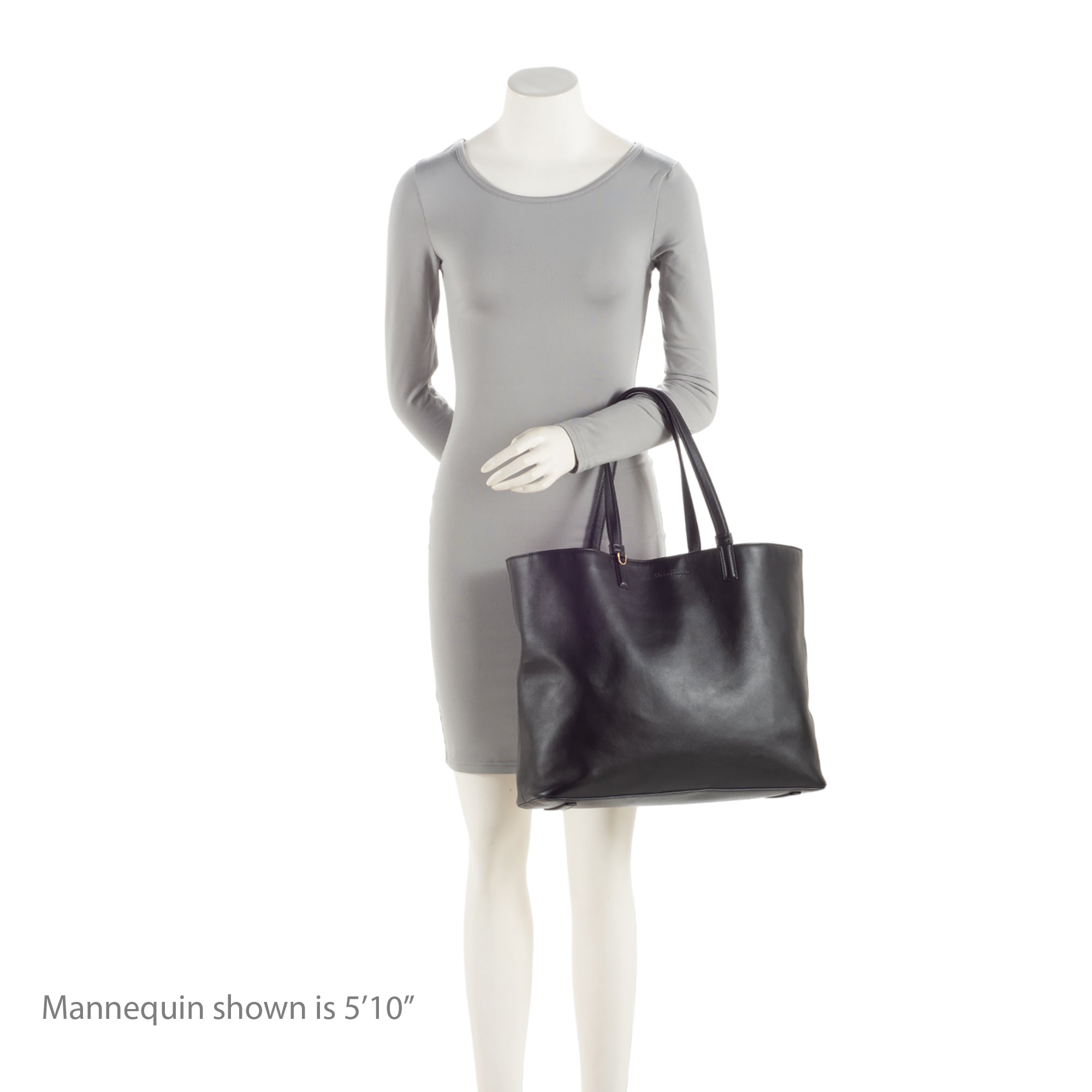 Salvatore Ferragamo Calfskin Scarlet Tote (SHF-qRHgMd)